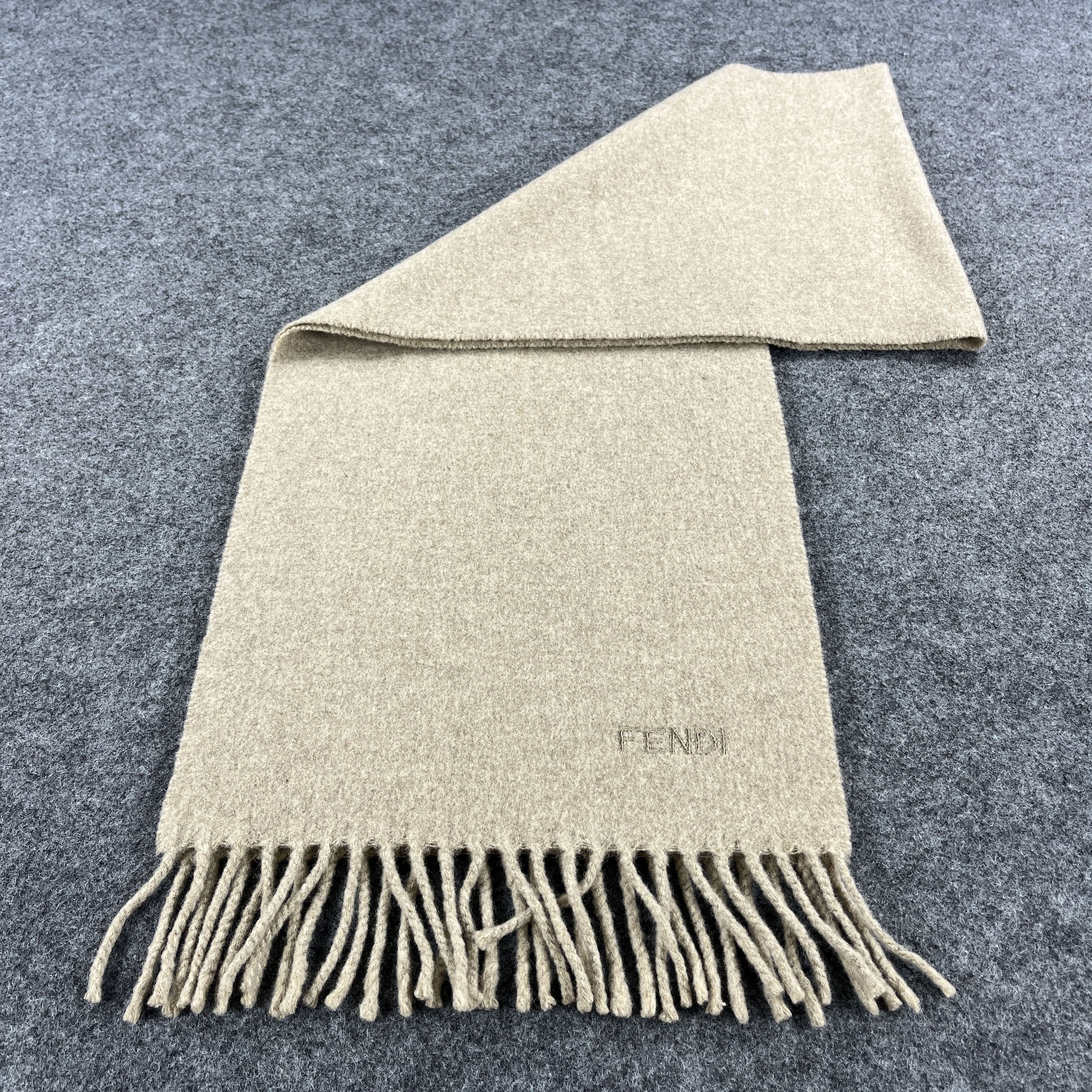 Fendi Fendi Scarf / Muffler / Neckwear T1483 Size ONE SIZE - 3 Thumbnail