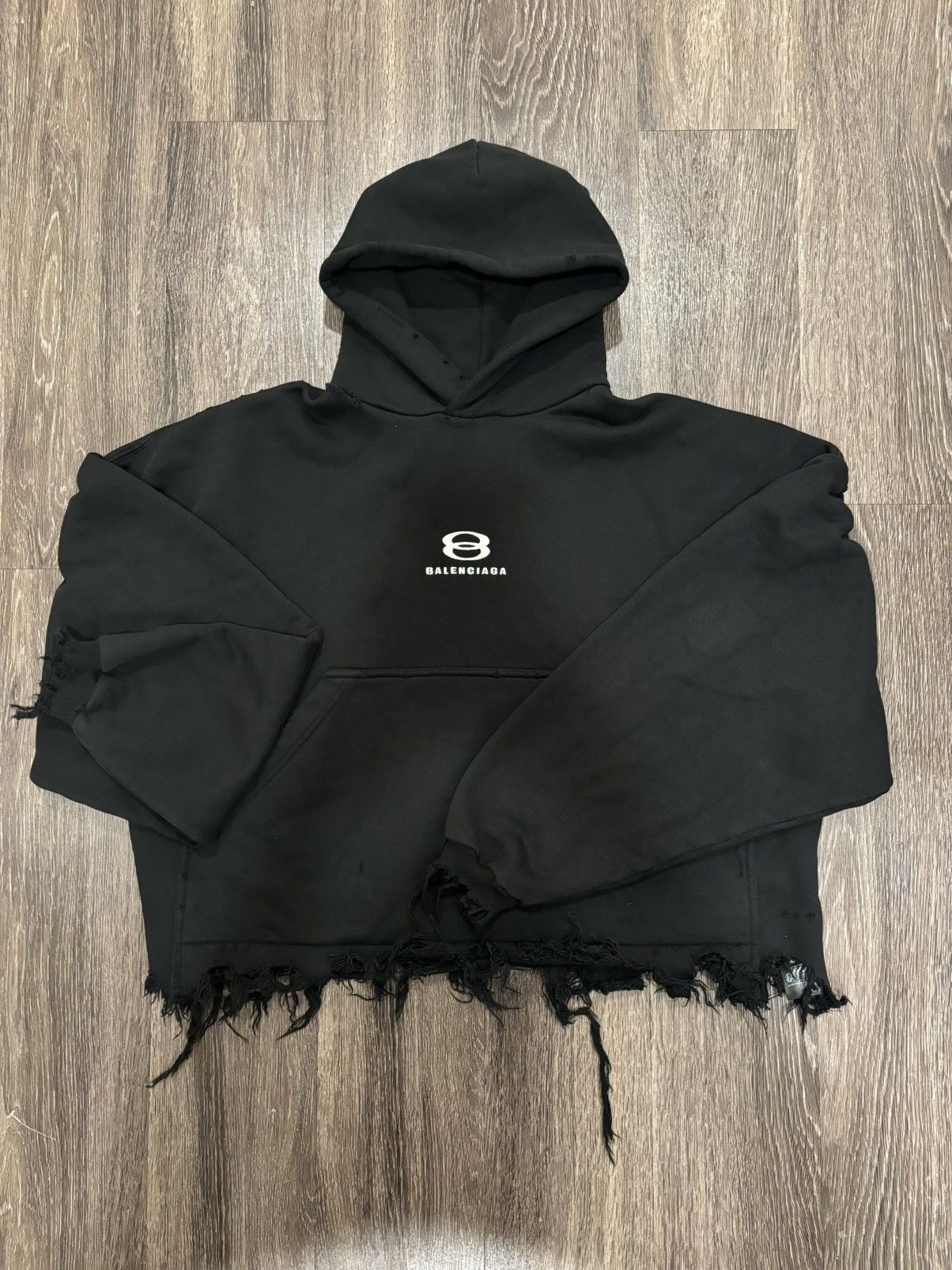 Balenciaga UNITY SPORTS ICON CROPPED HOODIE OVERSIZED IN BLACK