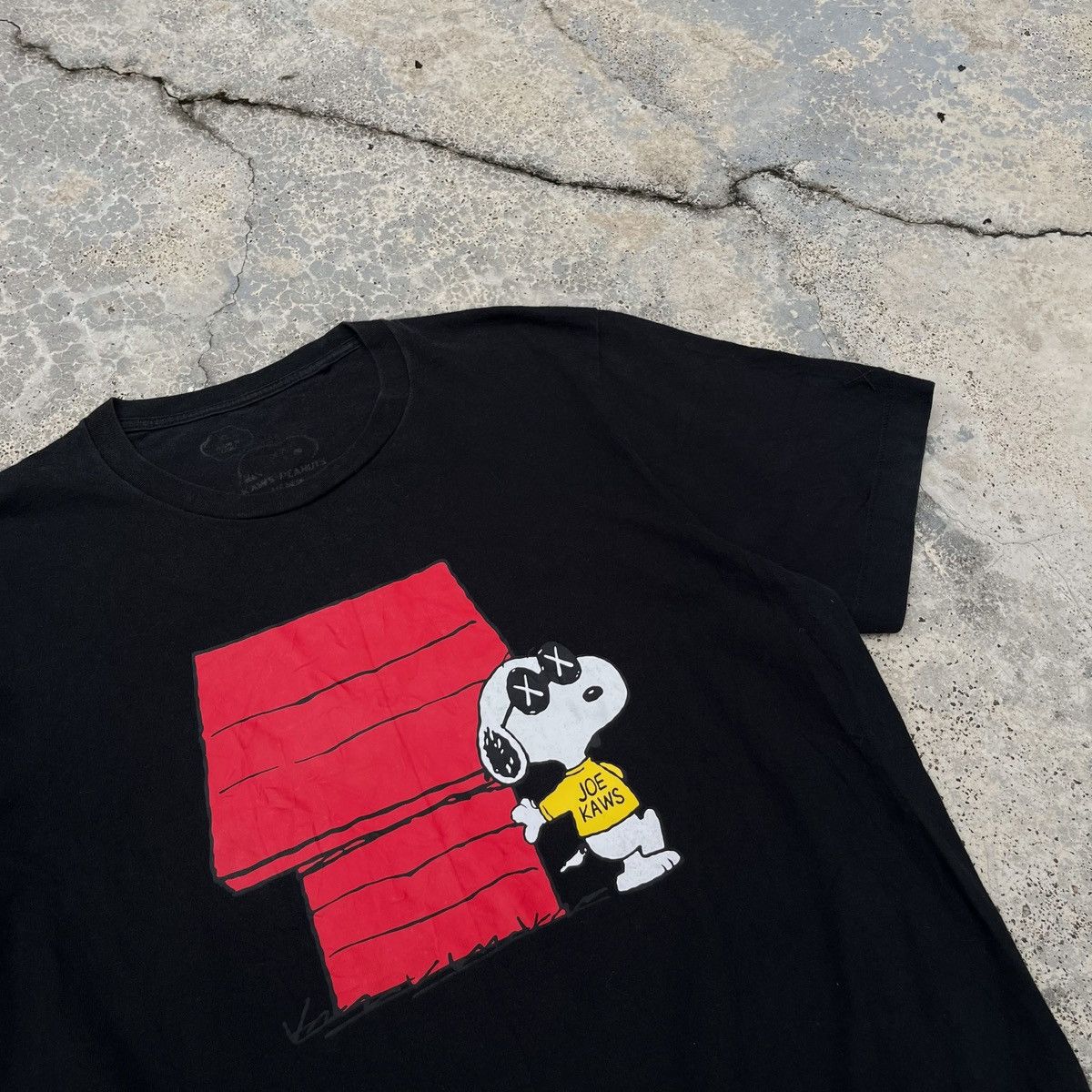 Kaws Joe Kaws X Peanut Snoopy Nice Print Out Design Tee Size US L / EU 52-54 / 3 - 2 Thumbnail