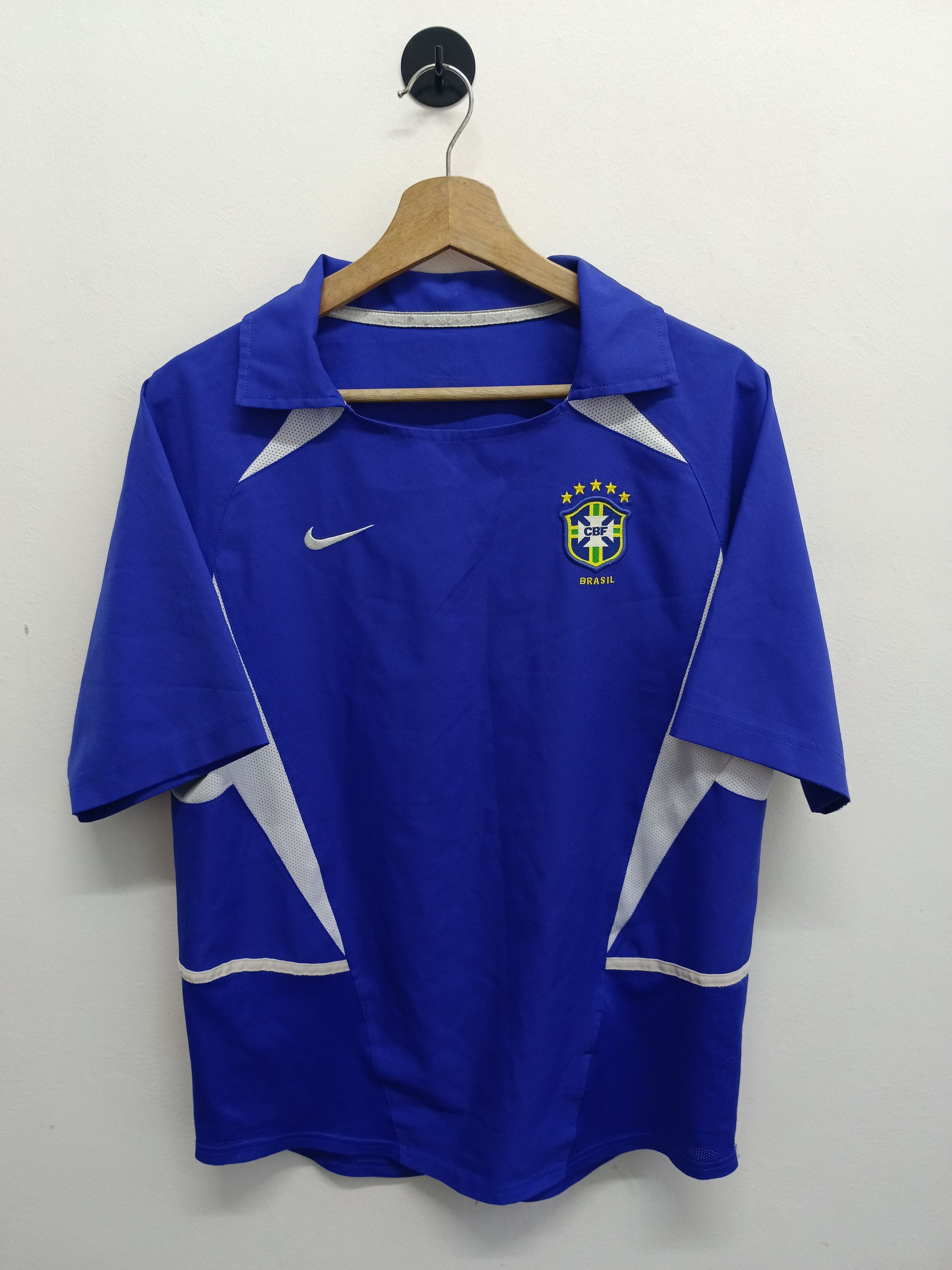 Vintage Vintage 2002 Brazil Away Jersey Nike Size US S / EU 44-46 / 1 - 2 Thumbnail