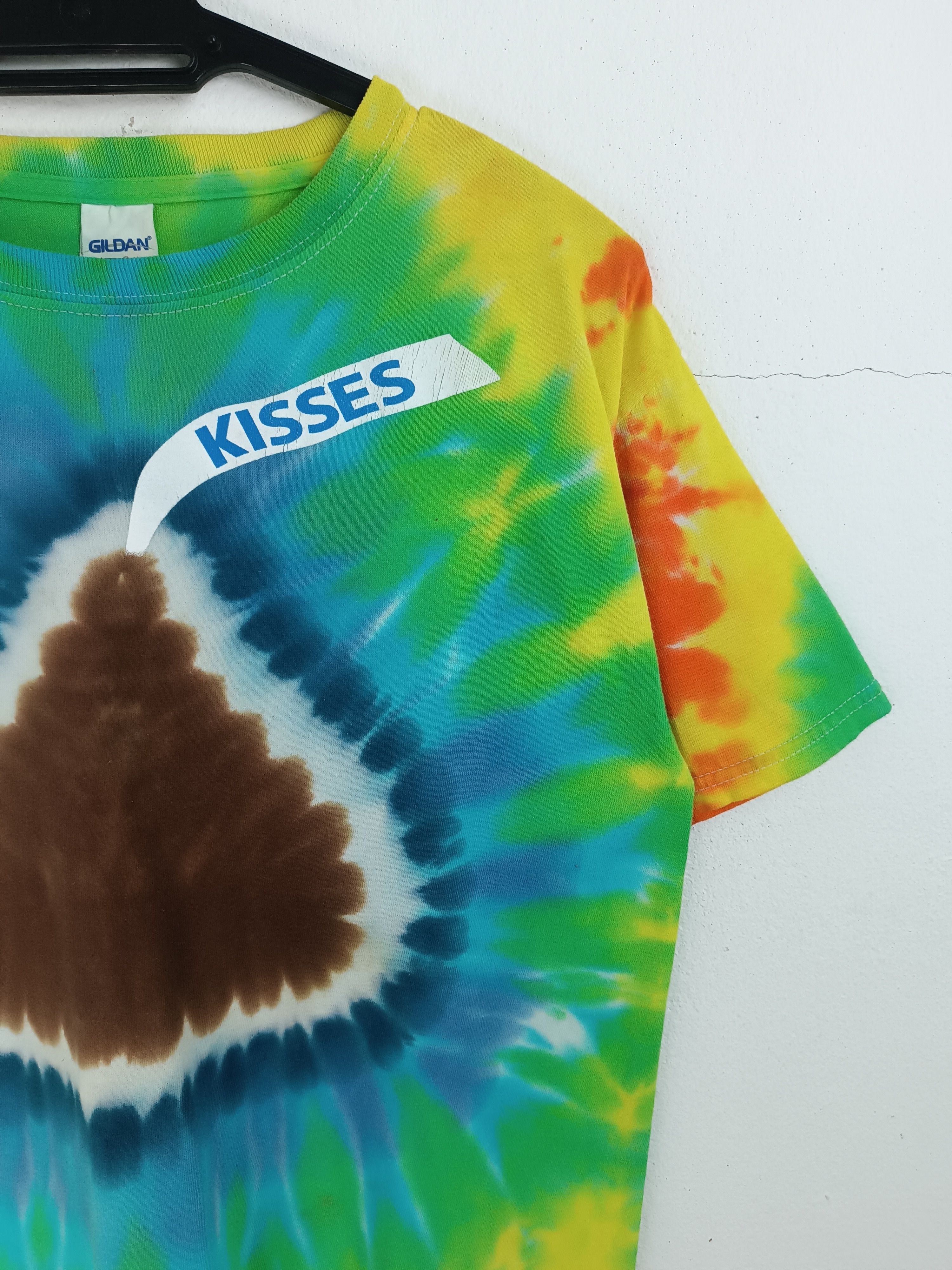 Chocolate VINTAGE HERSHEY'S KISSES TIE DYE TEE CHOCOLATE CUTE RARE Size US S / EU 44-46 / 1 - 14 Thumbnail