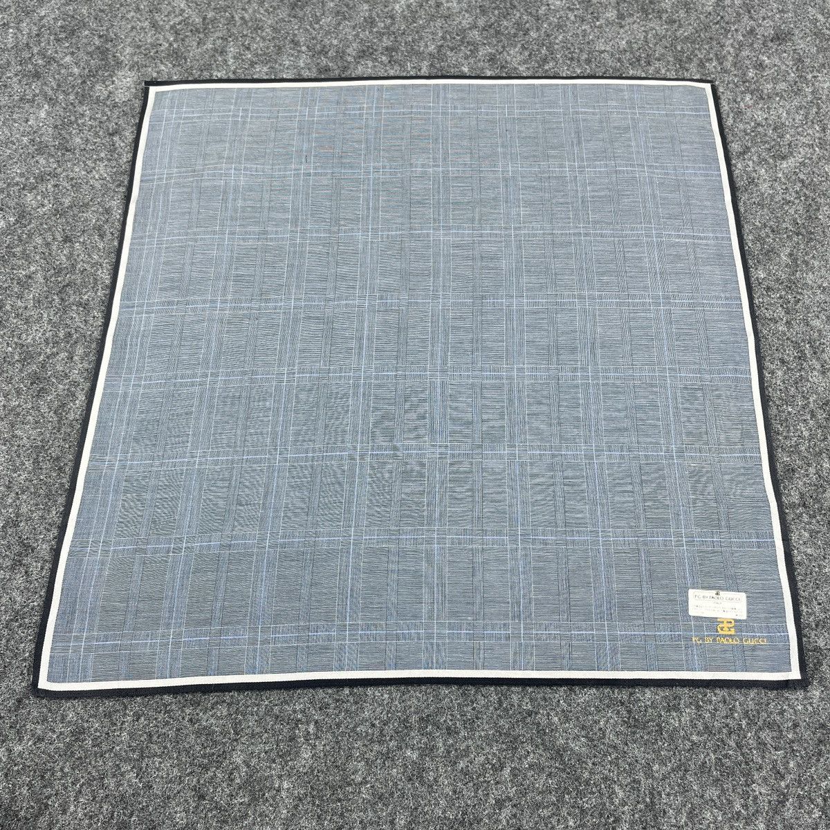 Paolo Gucci × Vintage Paolo Gucci Handkerchief / Bandana / Neckerchief B214 Size ONE SIZE - 1 Thumbnail