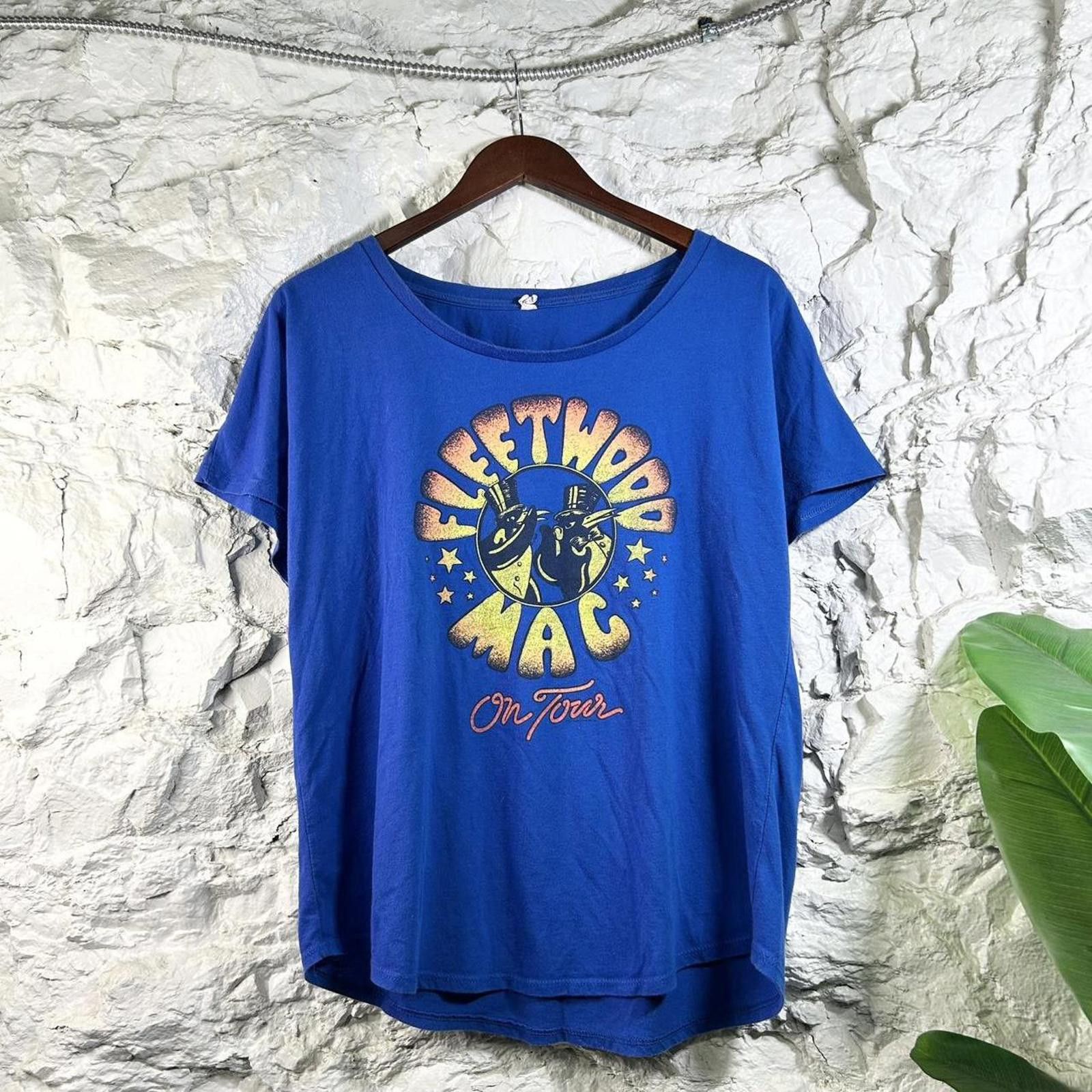 Fleetwood Mac On Tour T-Shirt Size Large