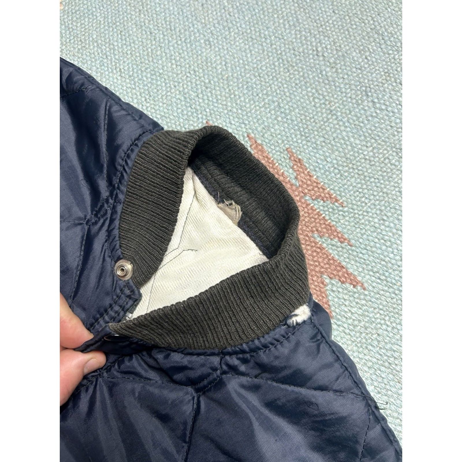 Vintage VINTAGE 1960s diamond quilted jacket navy blue full zip nylon men’s small Quilted Jacket Navy Blue Mens Small Size US S / EU 44-46 / 1 - 5 Thumbnail