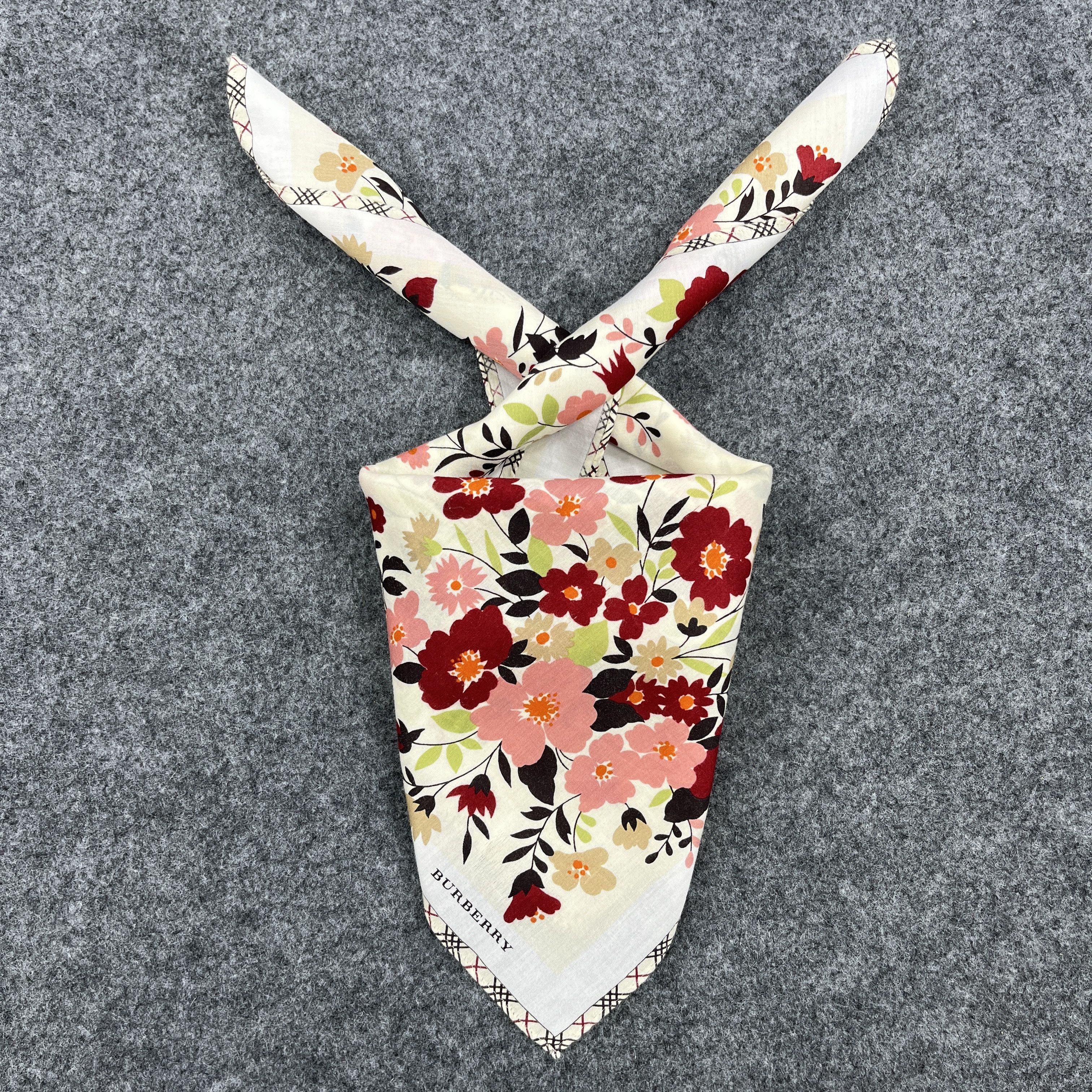 Burberry Burberrys Handkerchief / Bandana / Neckerchief B1184 Size ONE SIZE - 4 Thumbnail