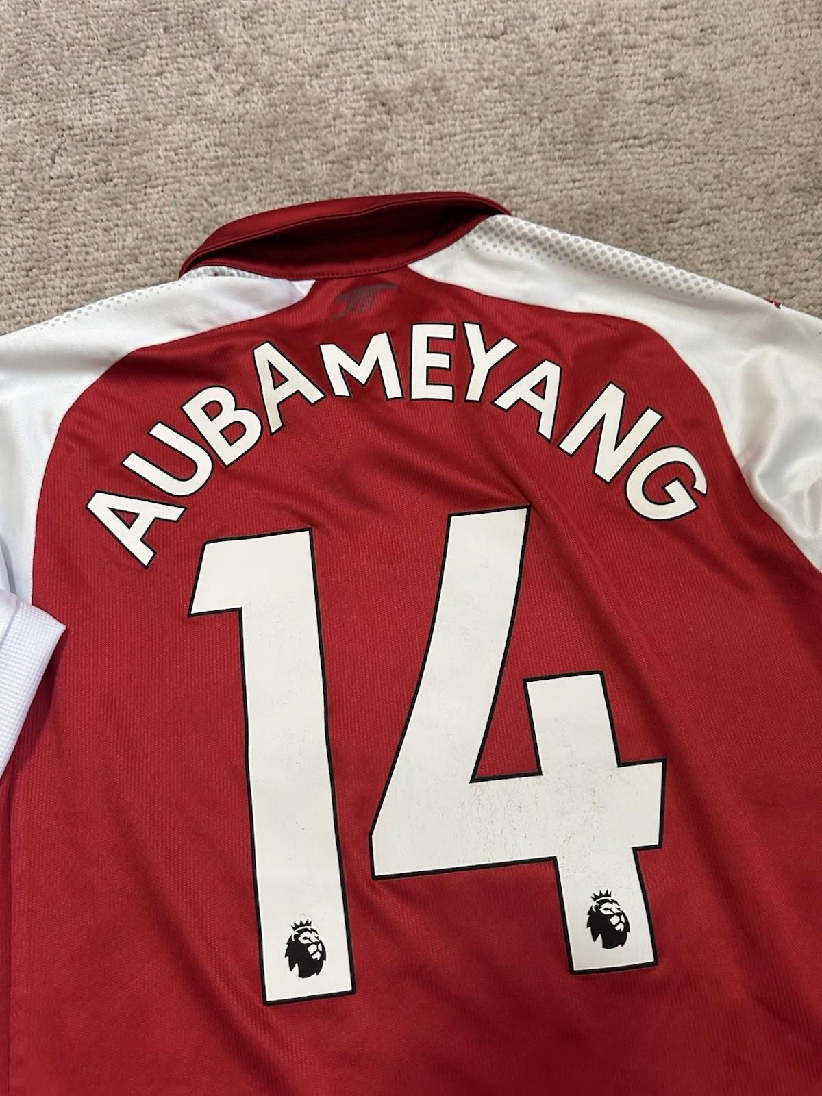 Puma #14 AUBAMEYANG ARSENAL LONDON 2017/18 HOME SHIRT JERSEY PUMA Size US M / EU 48-50 / 2 - 11 Thumbnail