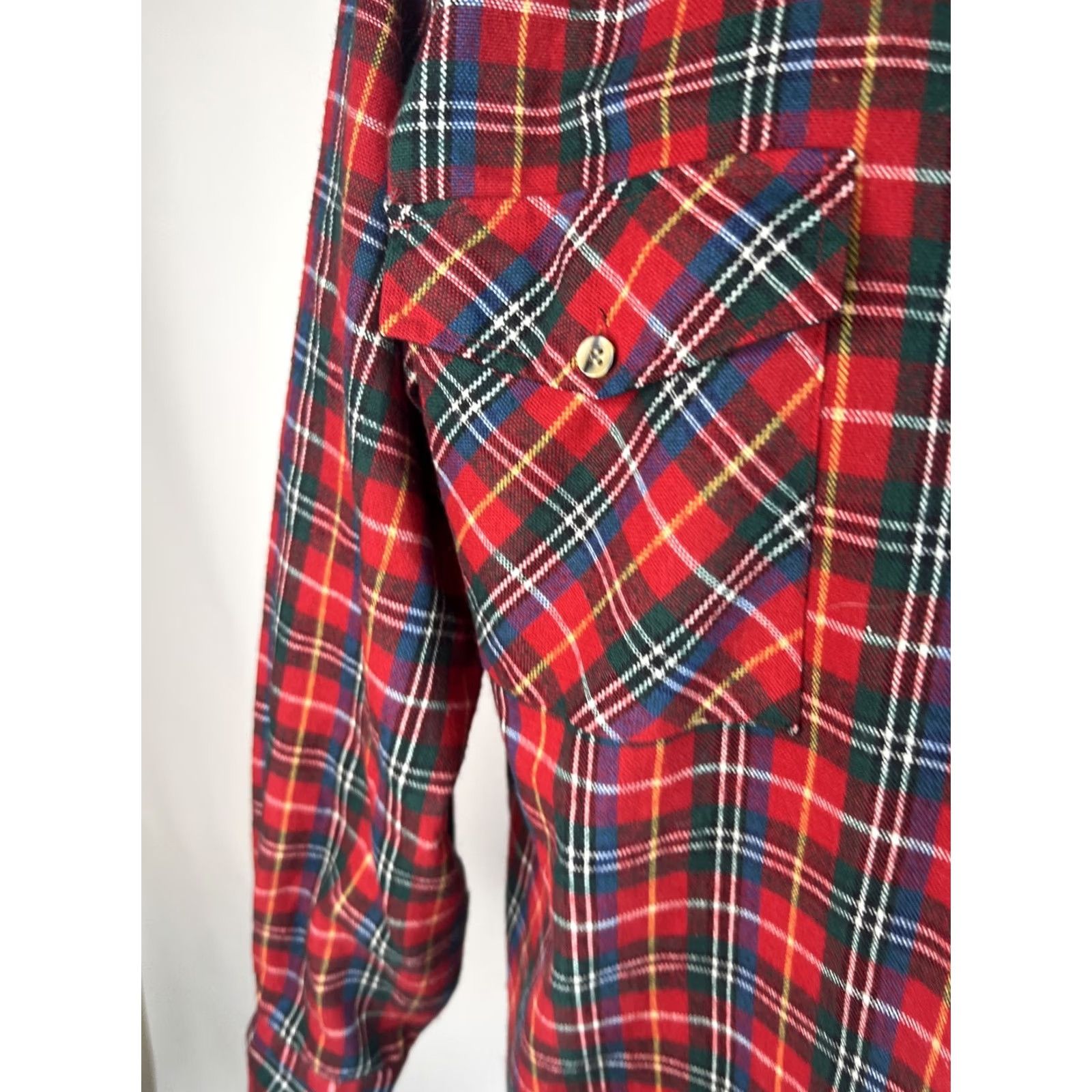 Vintage VINTAGE GFC Trading Co Shirt Mens Size M Plaid Red Flannel Button-Up Long Sleeve Pockets Size US M / EU 48-50 / 2 - 4 Thumbnail