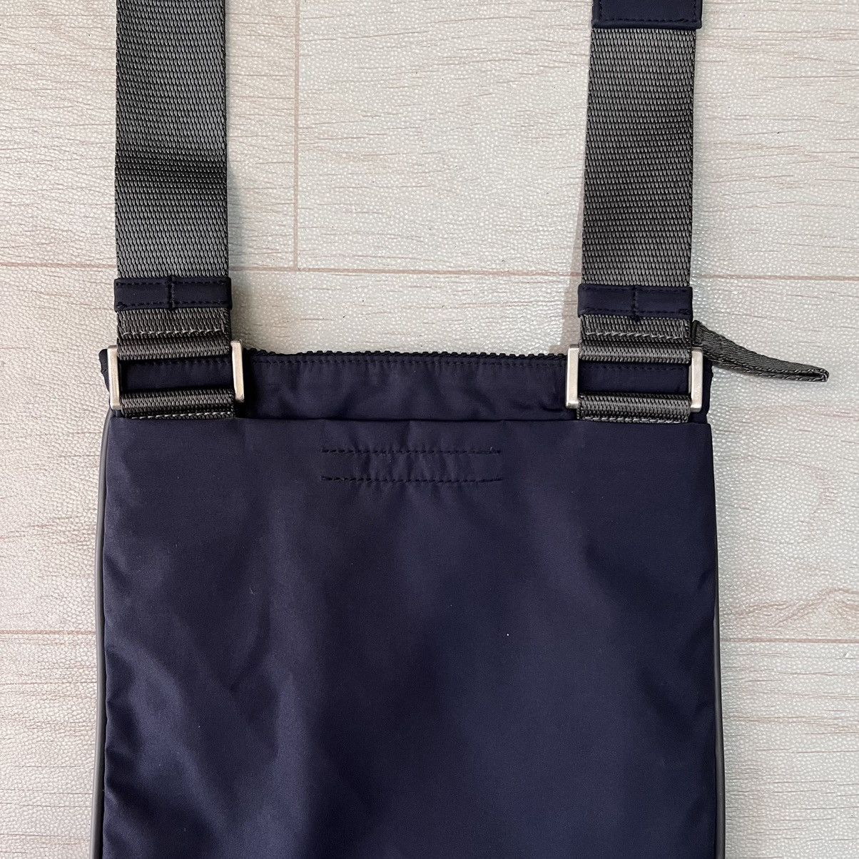 Prada 2000s Prada sport mini slingbag (include the card 2001) Size ONE SIZE - 8 Thumbnail