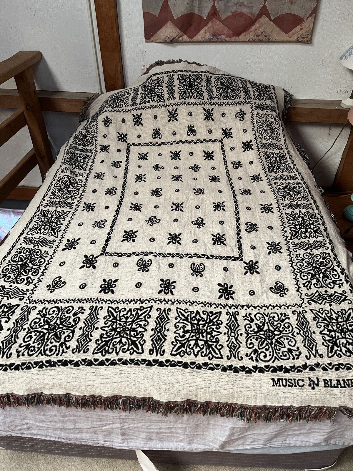 Handmade Giant Bandana Blanket (Black & Cream) Size ONE SIZE - 6 Thumbnail