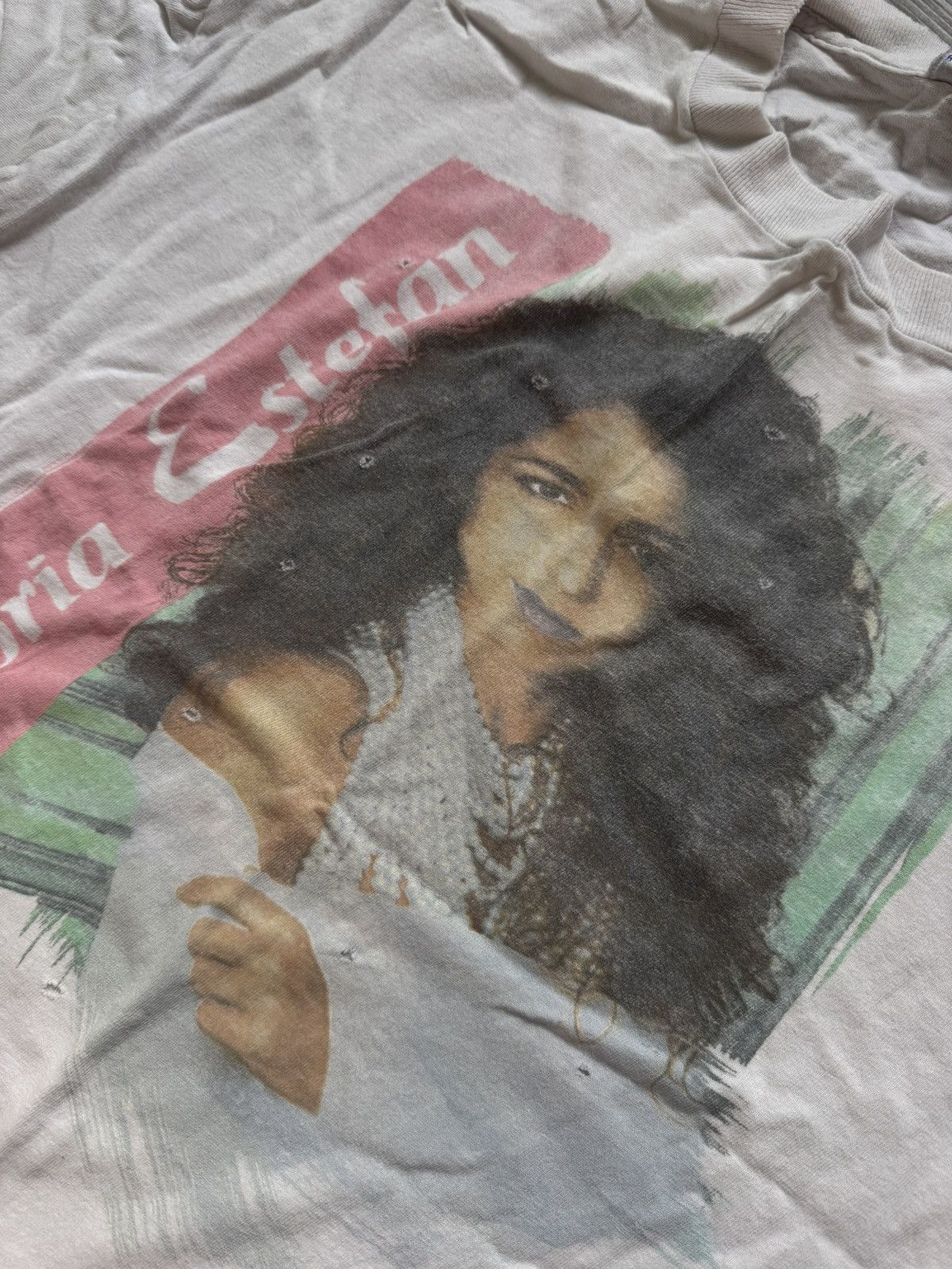 Vintage Gloria Estefan 1991 into the light tour Size US M / EU 48-50 / 2 - 3 Thumbnail