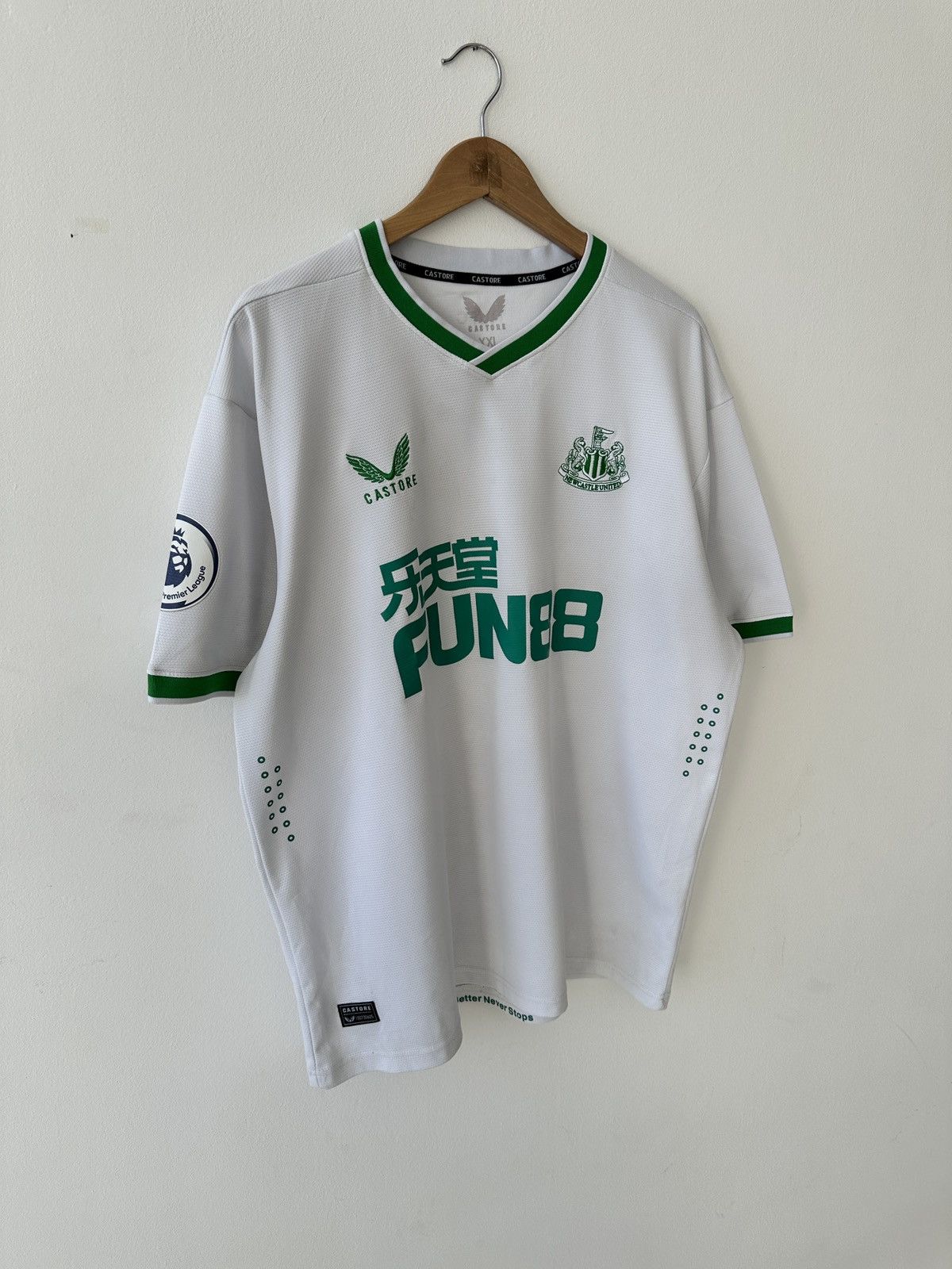 Castore Newcastle United 22/23 Third Jersey #39 Bruno G Size US XXL / EU 58 / 5 - 3 Thumbnail