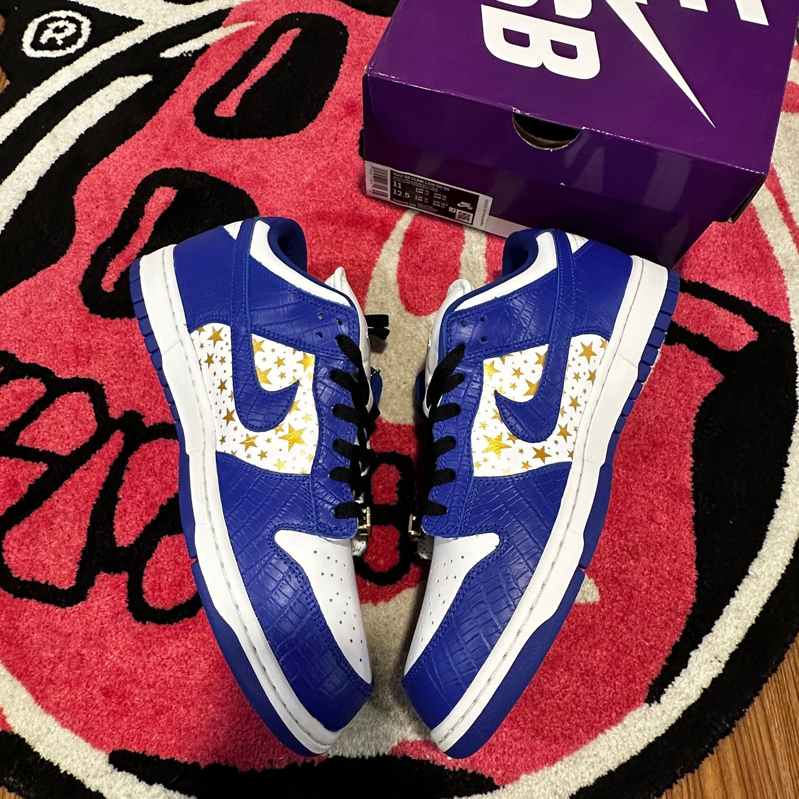 Supreme Nike SB Dunk Low Supreme Hyper Royal – Size 11 – Brand New Size US 11 / EU 44 - 5 Thumbnail
