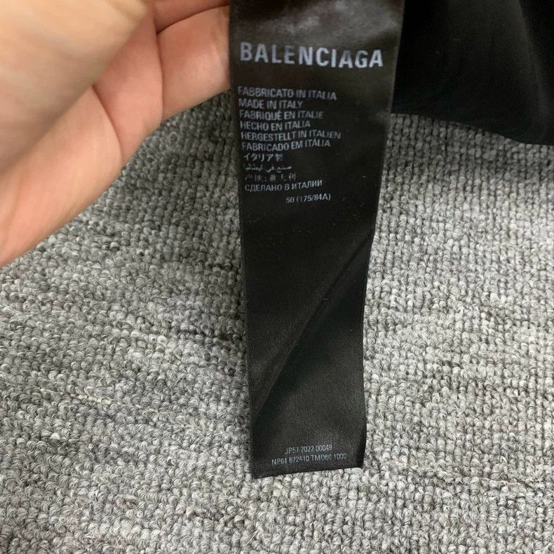Balenciaga Balenciaga size 50 Black bullet screen full print silk ful Size US 34 / EU 50 - 5 Thumbnail