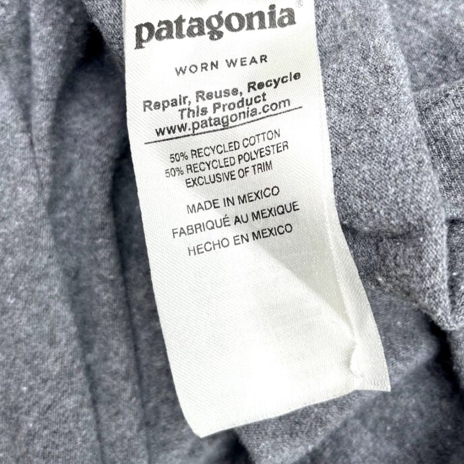 Patagonia Patagonia Fitz Roy Bison Back Logo Responsibili-Tee Long Sleeve Shirt Gray Size S Size US S / EU 44-46 / 1 - 6 Thumbnail