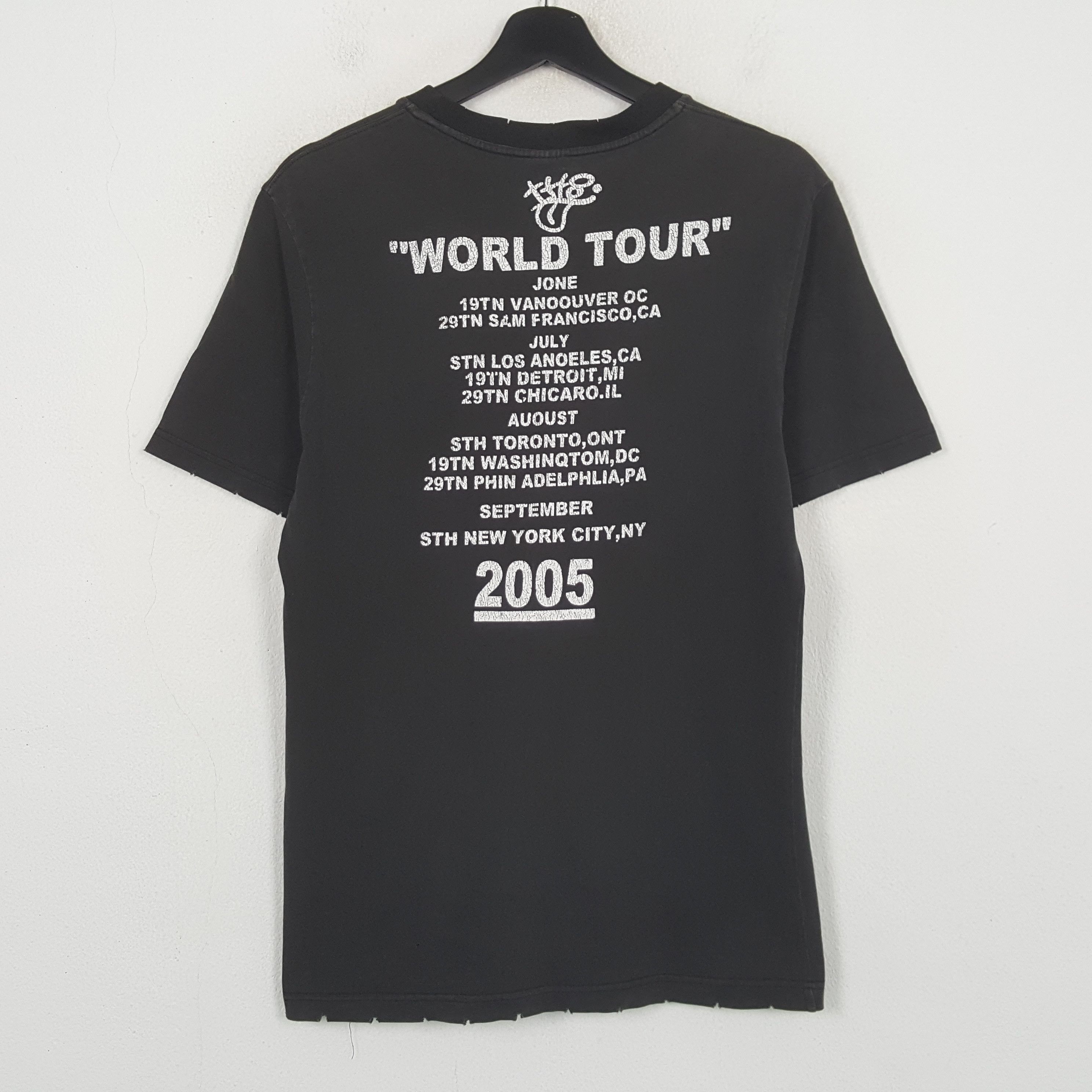 Number (N)ine Number Nine Japan Brand World Tour 2005 Tshirt C299N32 Size US S / EU 44-46 / 1 - 3 Thumbnail