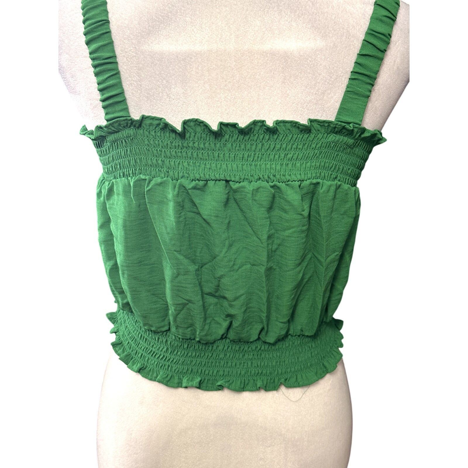 Other Riley & Rae Green Smocked Stretch Sleeveless Crop Top S NWT Size S / US 4 / IT 40 - 6 Thumbnail