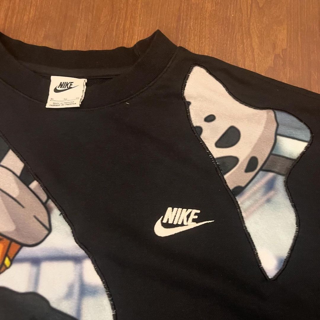 Anime One Piece : Trafalgar D. Water Law x Nike Sweatshirt Size US XL / EU 56 / 4 - 3 Thumbnail