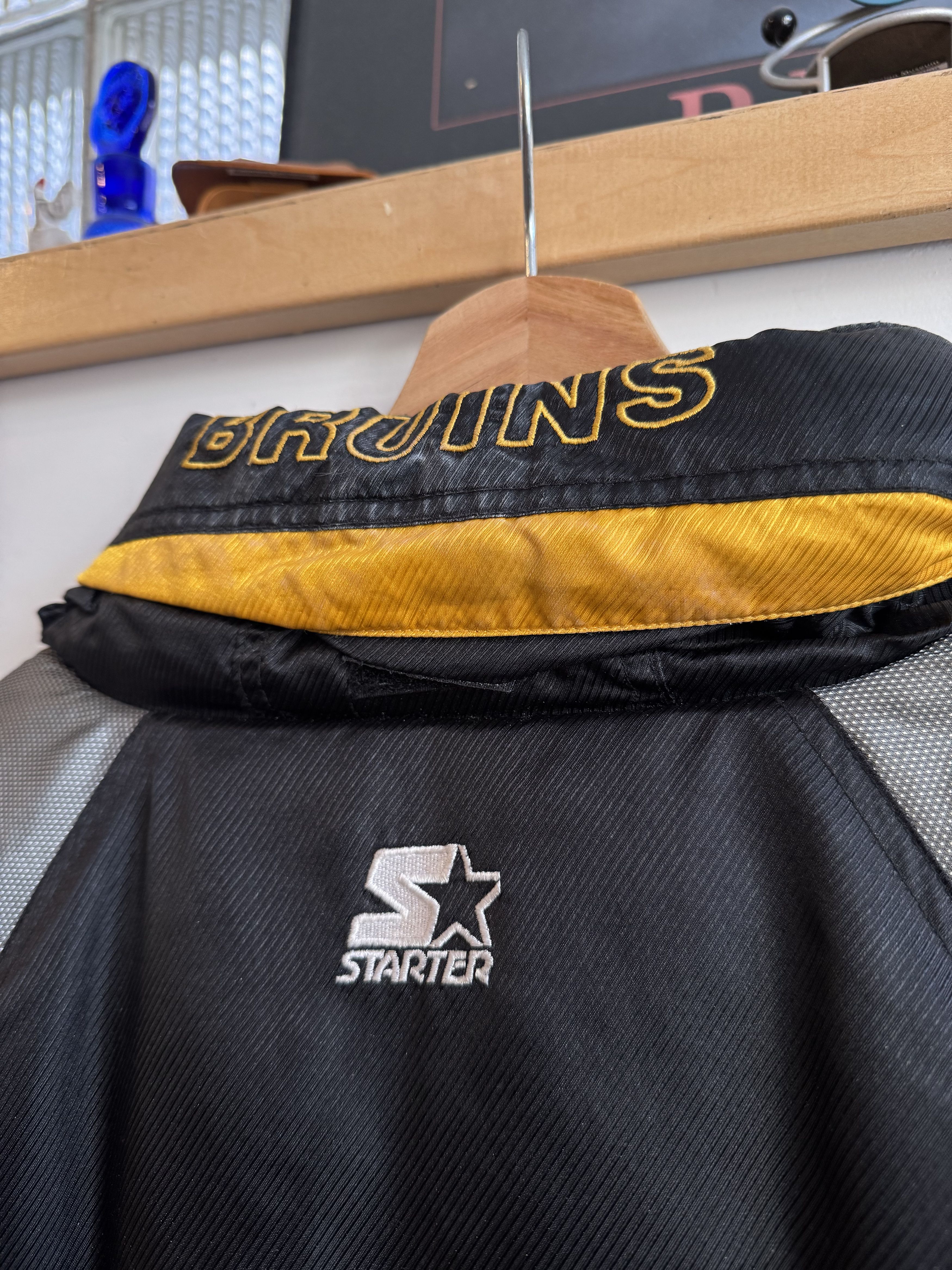 Starter 90s Boston Bruins Starter Puffer Pullover Jacket Size XL Size US XL / EU 56 / 4 - 8 Thumbnail