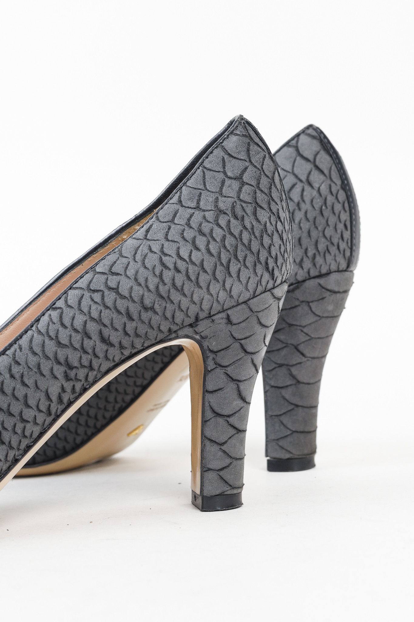 Emporio Armani Emporio Armani Snake Stamped Grey Leather Pumps Size US 7 / IT 37 - 8 Thumbnail