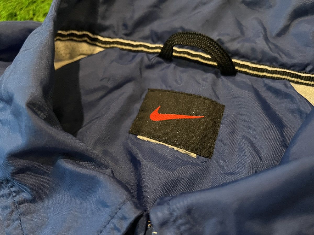 Nike Vintage 90s NIKE Mini Swoosh Y2K Running Zip Up Windbreaker Size US L / EU 52-54 / 3 - 3 Thumbnail