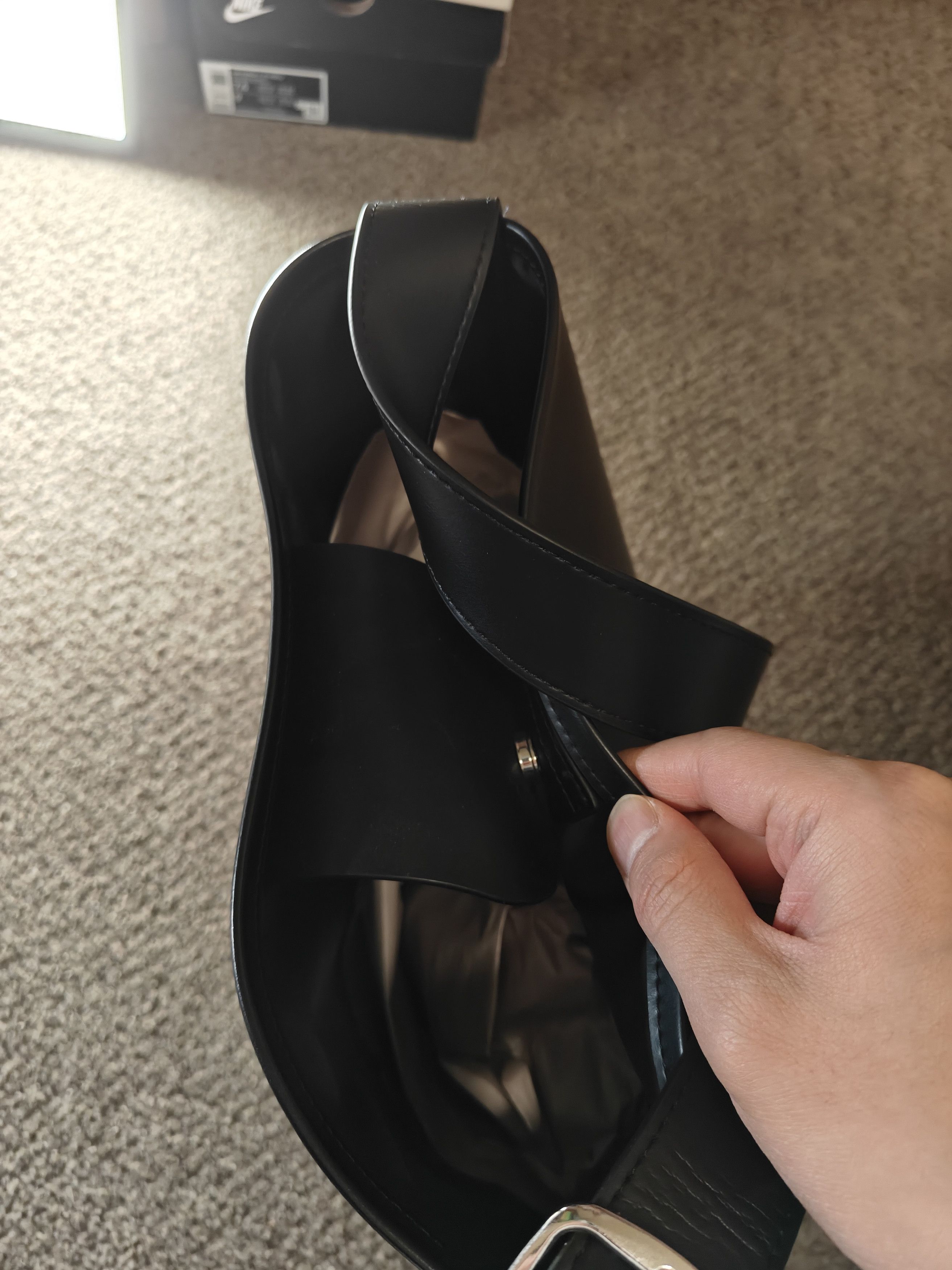 Uniqlo uniqlo vegan leather bucket bag with adjustable strap Size ONE SIZE - 5 Thumbnail