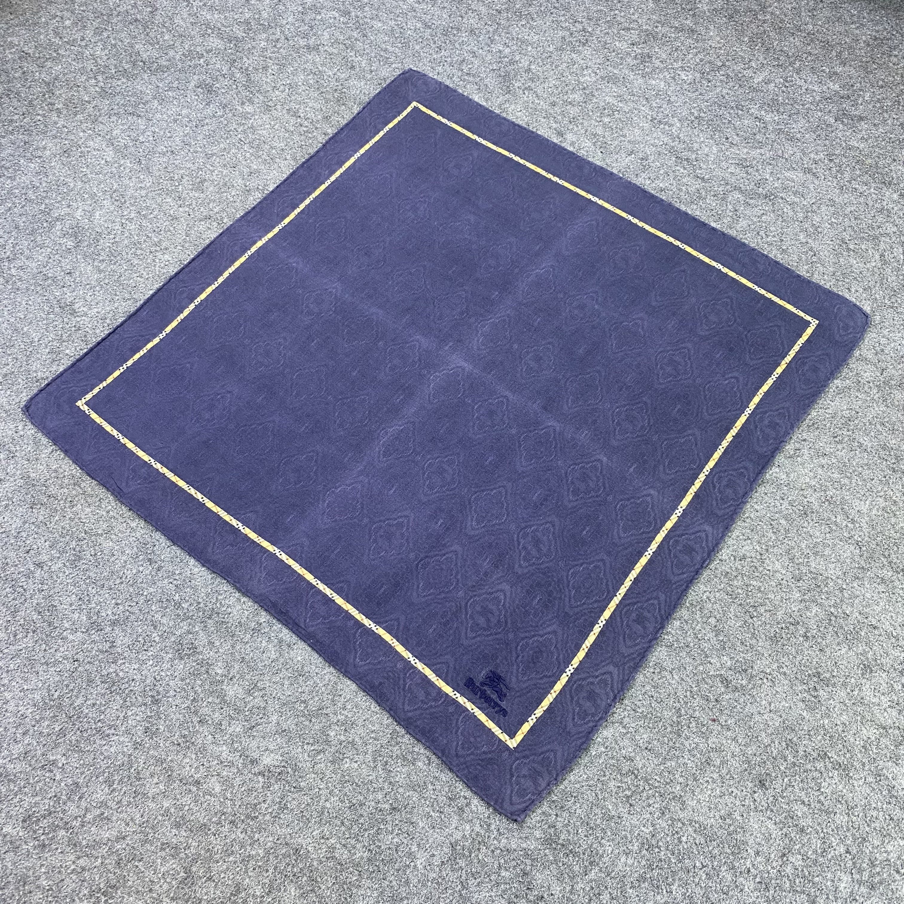 Burberry Burberrys Handkerchief Neckerchief Bandana-B1797 Size ONE SIZE - 4 Thumbnail