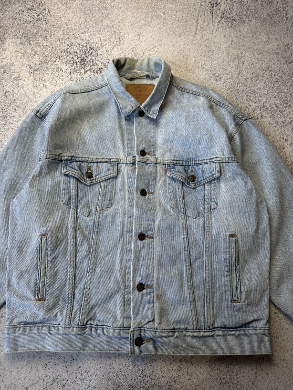 Levi's Vintage Levis Distressed Denim Jacket Made In USA Rare Y2K Size US L / EU 52-54 / 3 - 5 Thumbnail