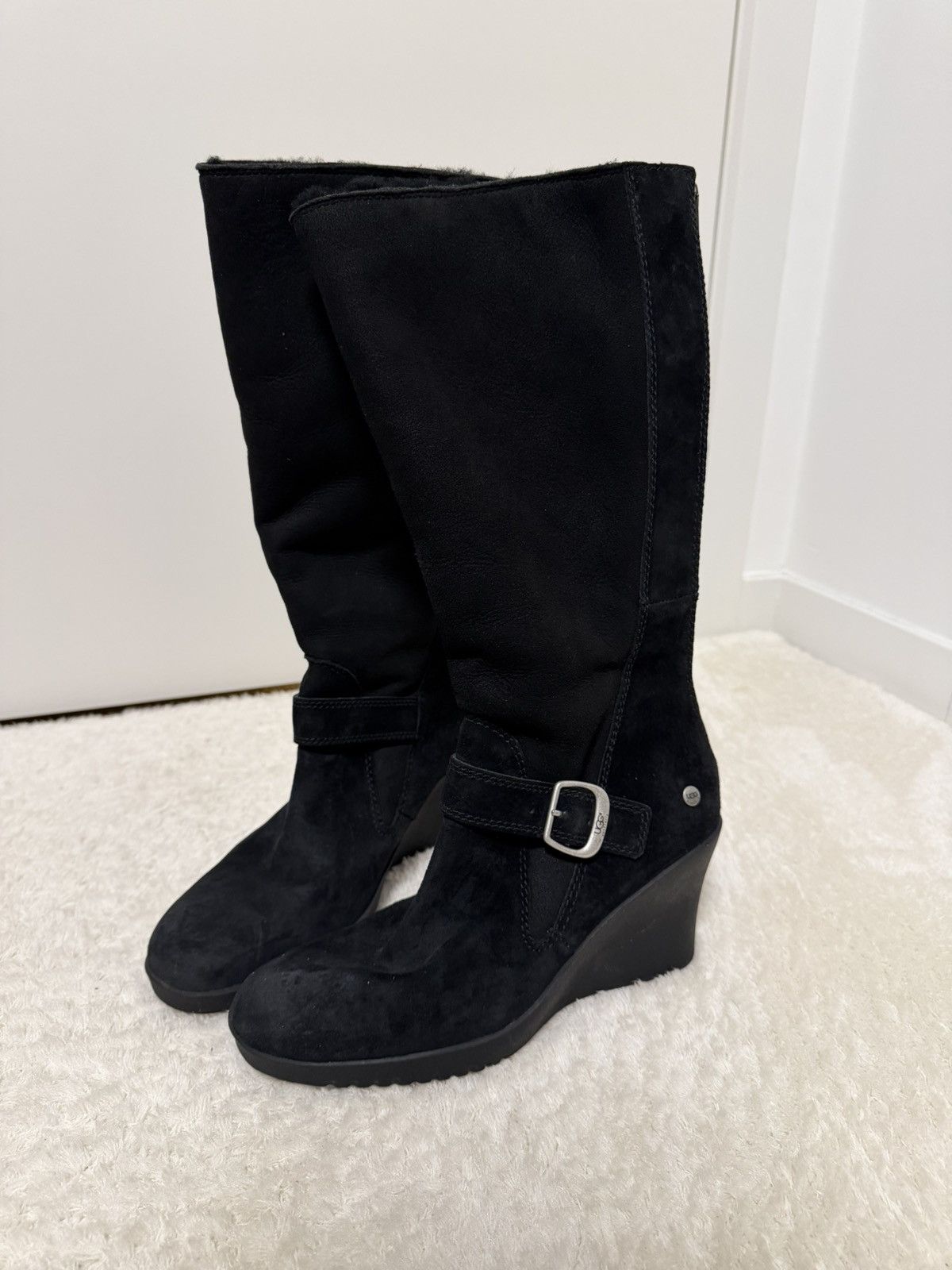 Ugg Ugg Boots Women Size 40 - As Good As New Size US 10 / IT 40 - 1 Thumbnail