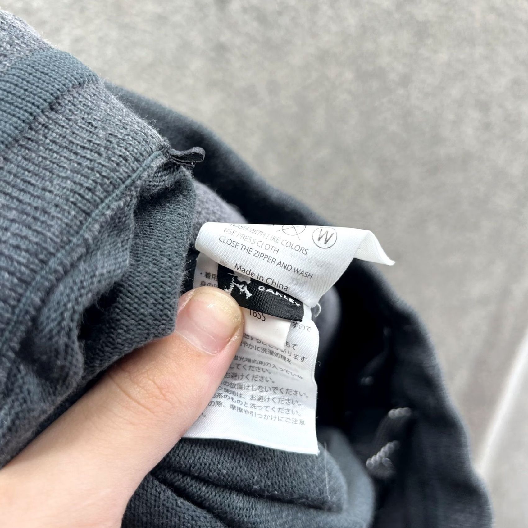 Oakley Oakley Jogger Pants Womens Medium Gray Knit Elastic Waist Zip Pocket Athletic Size 32" / US 10 / IT 46 - 7 Thumbnail