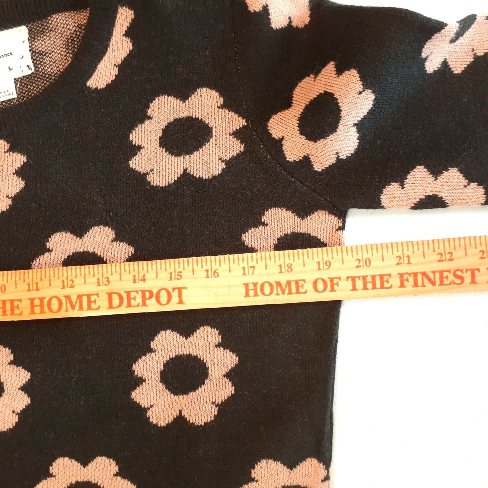 Vintage VINTAGE Coincidence & Chance Floral Knit Sweater Long Sleeve Small Black Acrylic Womens Pullover Round Neck Casual Size S / US 4 / IT 40 - 3 Thumbnail