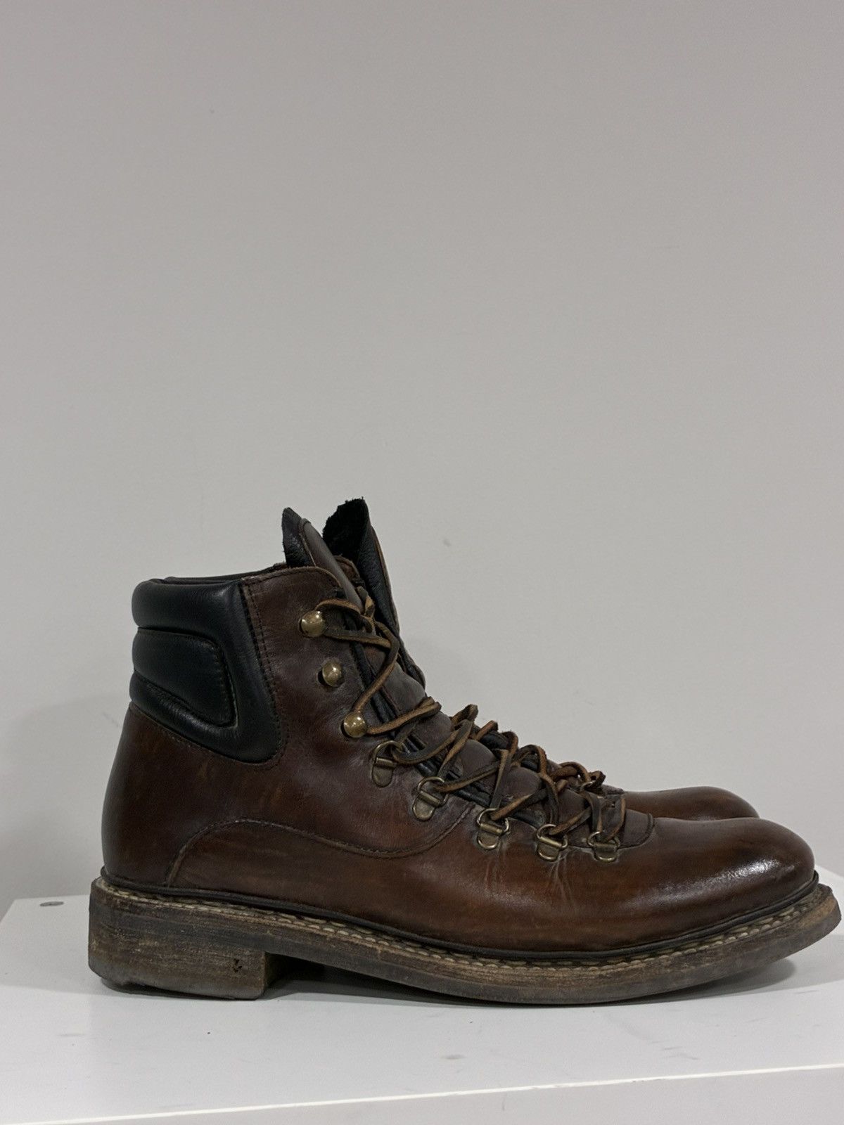 John Varvatos Rivington Norwegian Hiking Boot. 8.5 Size US 8.5 / EU 41-42 - 9 Thumbnail