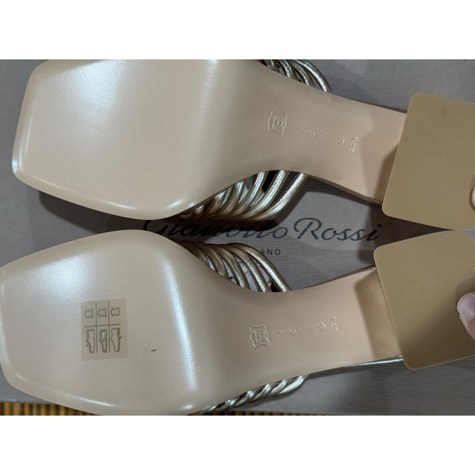 Gianvito Rossi Gianvito Rossi Lena Mule 85 Nappa Leather sz. 37.5 EU Size US 7.5 / IT 37.5 - 9 Thumbnail