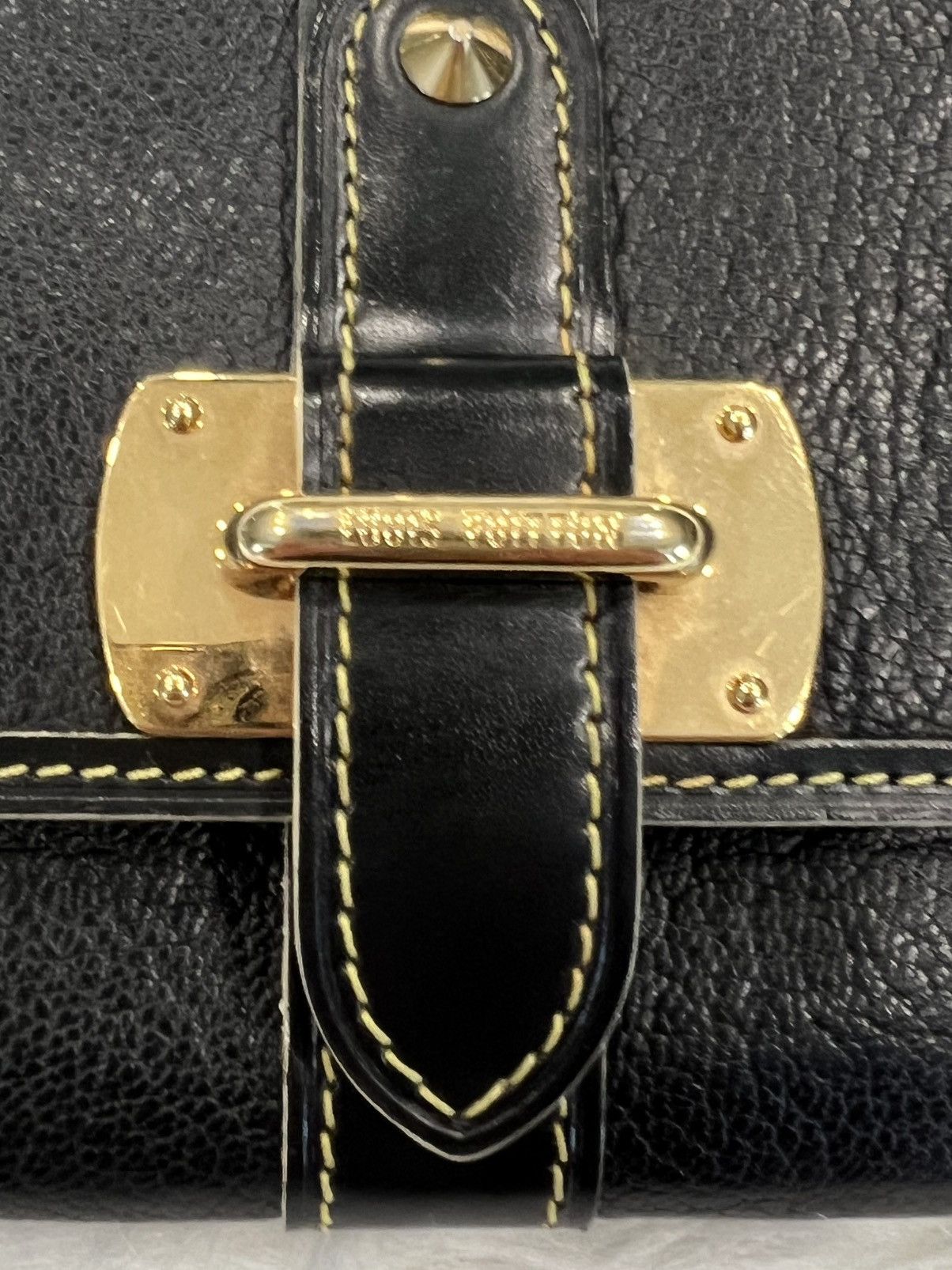Louis Vuitton Louis Vuitton Suhali Le Favori Buckle Wallet Leather | Rare Size ONE SIZE - 3 Thumbnail