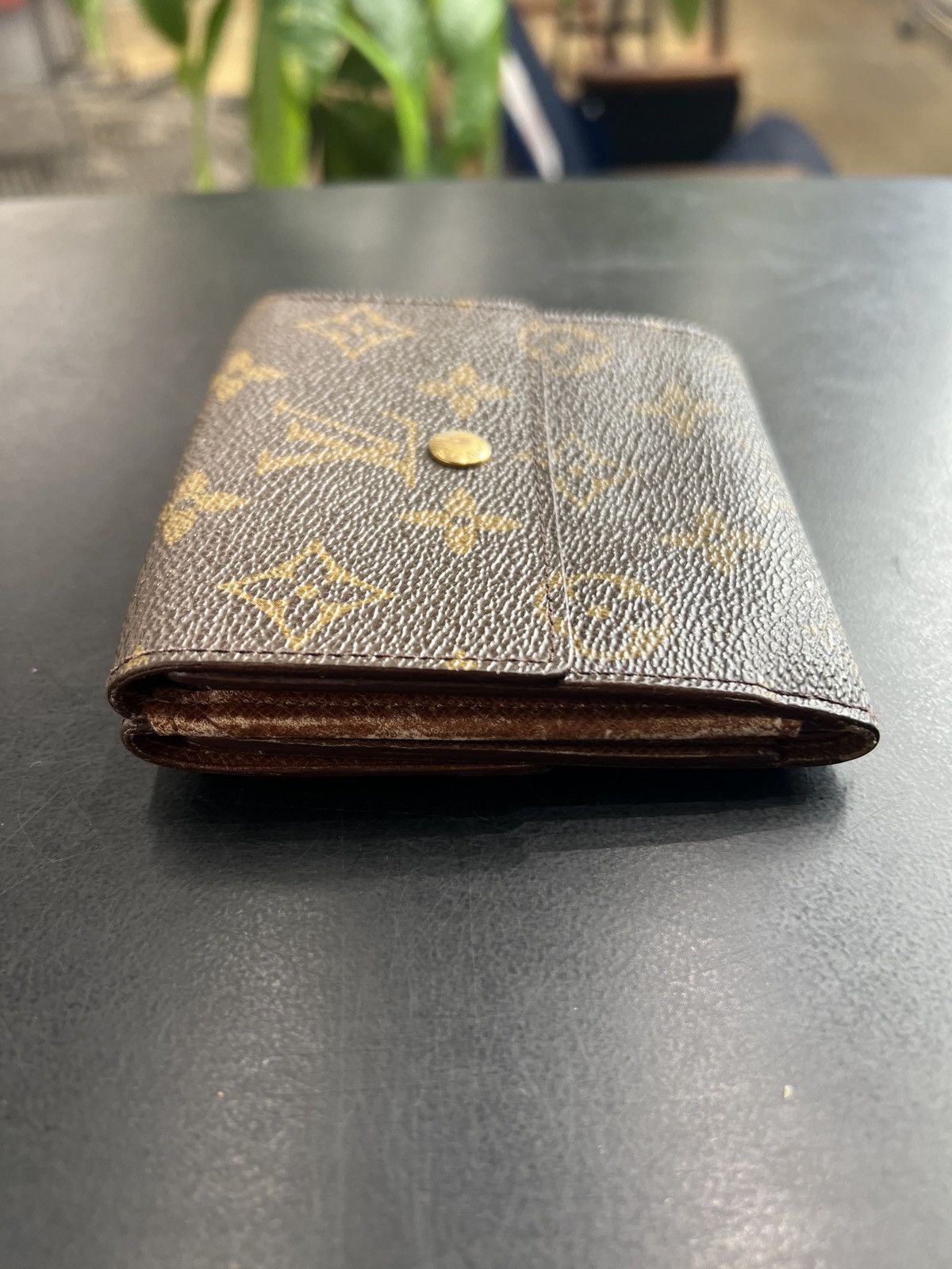 Louis Vuitton × Vintage Louis Vuitton Leather Monogram Button Wallet Size ONE SIZE - 3 Thumbnail