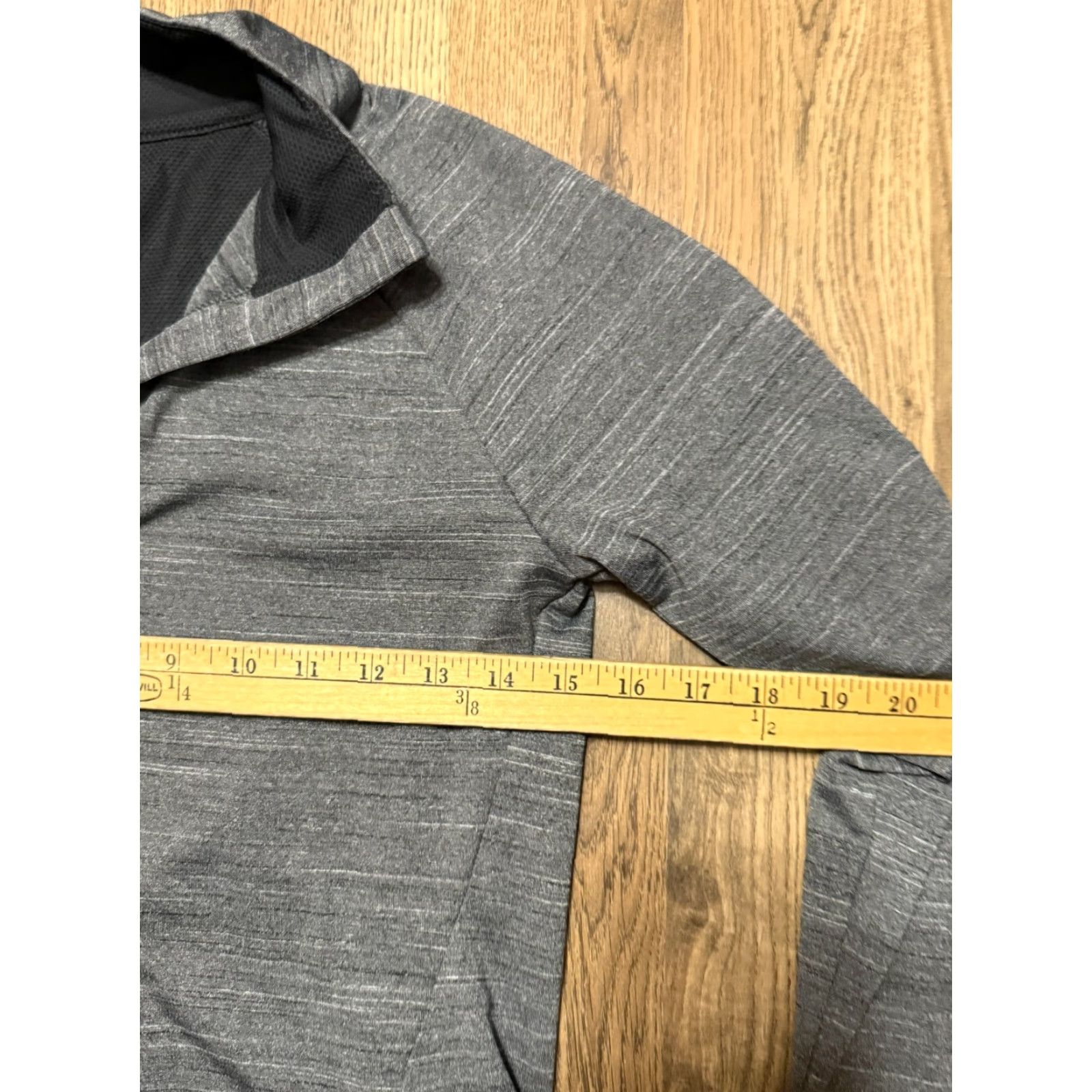 Reebok Reebok Shirt, Women's Medium, Gray, Long Sleeve, V-neck, Pullover, Athletic, CrossFit, Regular, Size Type: Regular, Women's, Reebok CrossFit, T-Shirt Size M / US 6-8 / IT 42-44 - 4 Thumbnail