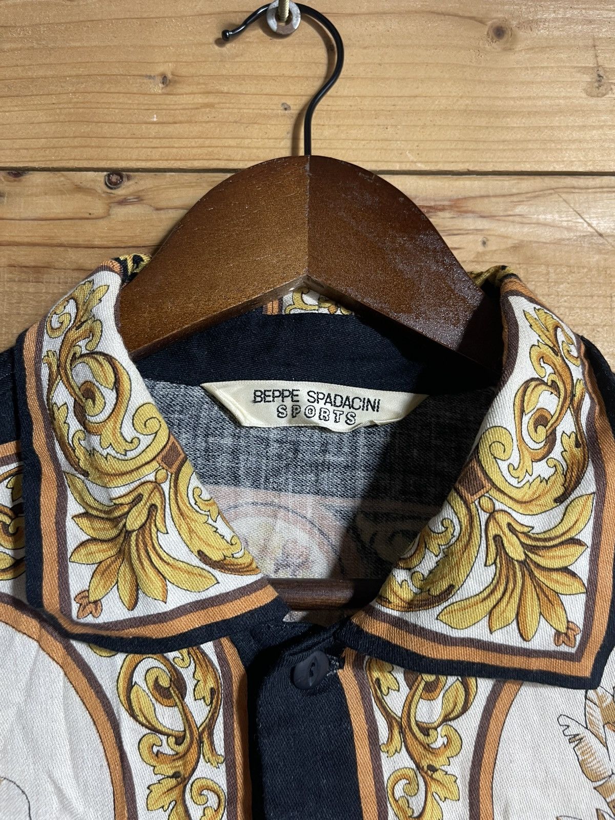 Vintage Vintage beppe spadacini rayon art shirt Size US L / EU 52-54 / 3 - 8 Thumbnail