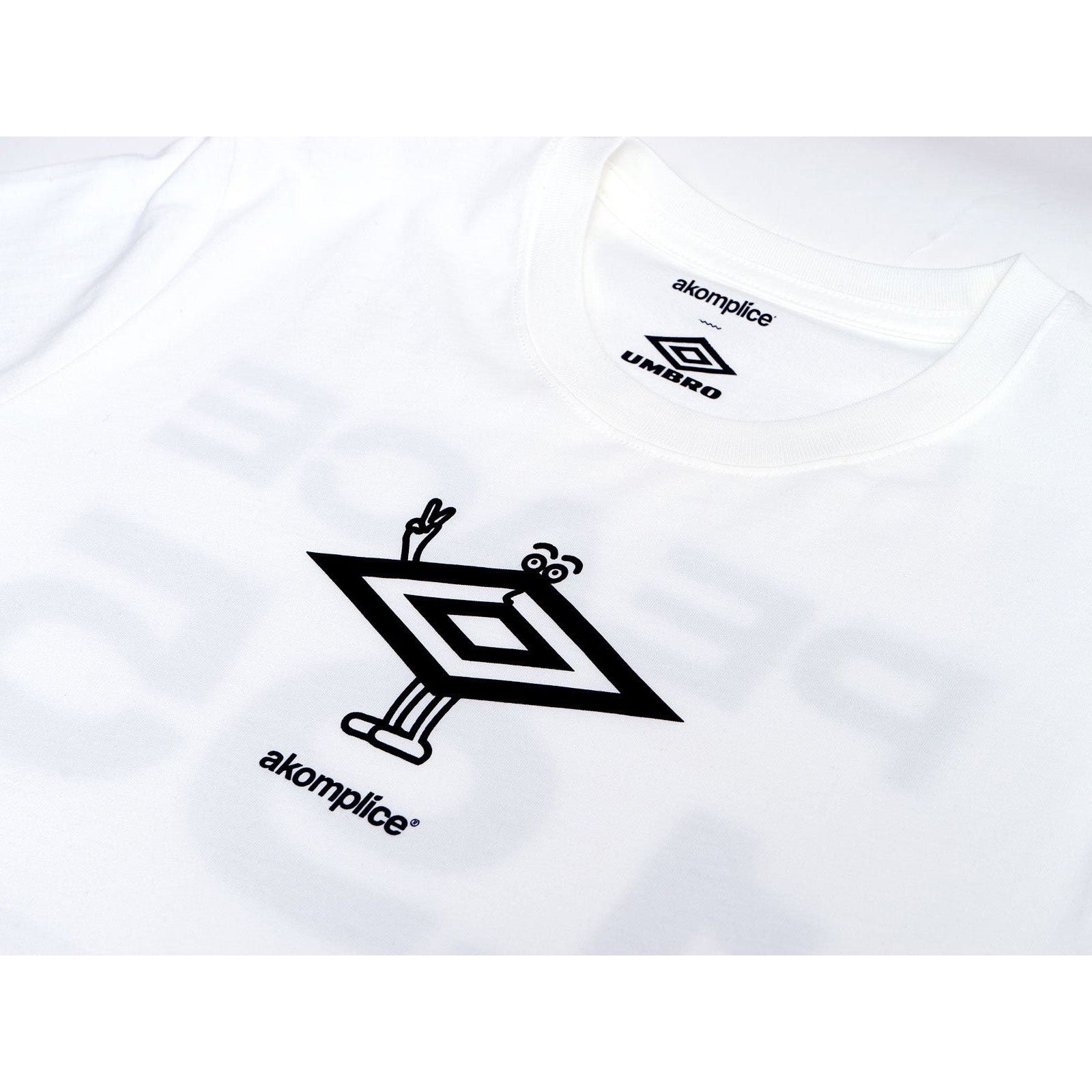 Umbro New - White - Medium - AK + Umbro - Peaceman LS Tee Size US M / EU 48-50 / 2 - 5 Thumbnail