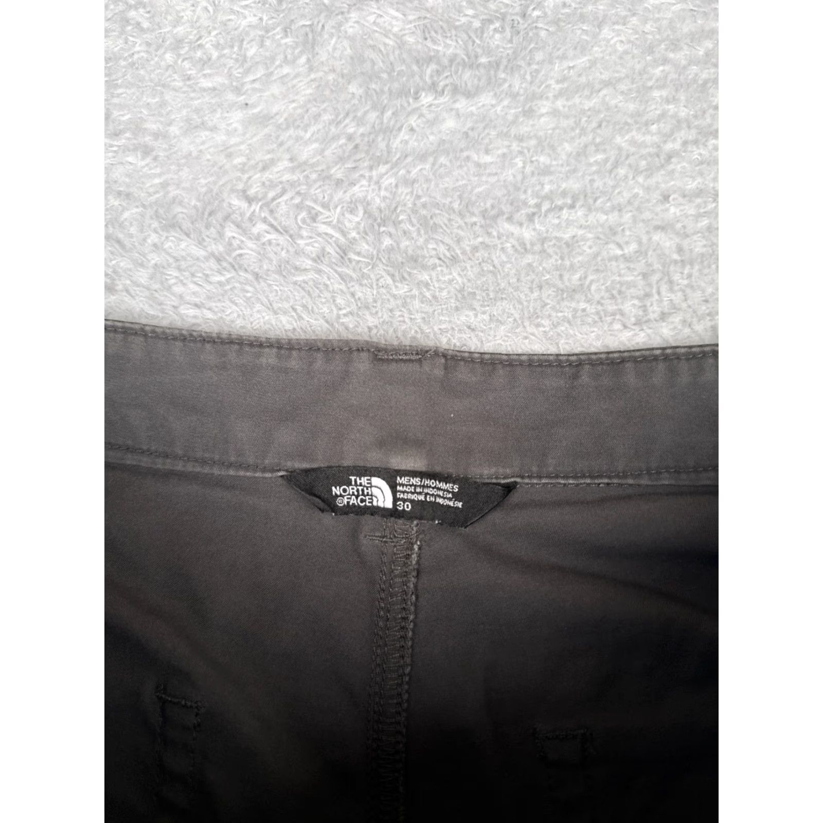 The North Face VINTAGE The North Face Short Men 30 Gray Chino Cotton Blend Hiking Camping 34x10 Size US 30 / EU 46 - 7 Thumbnail