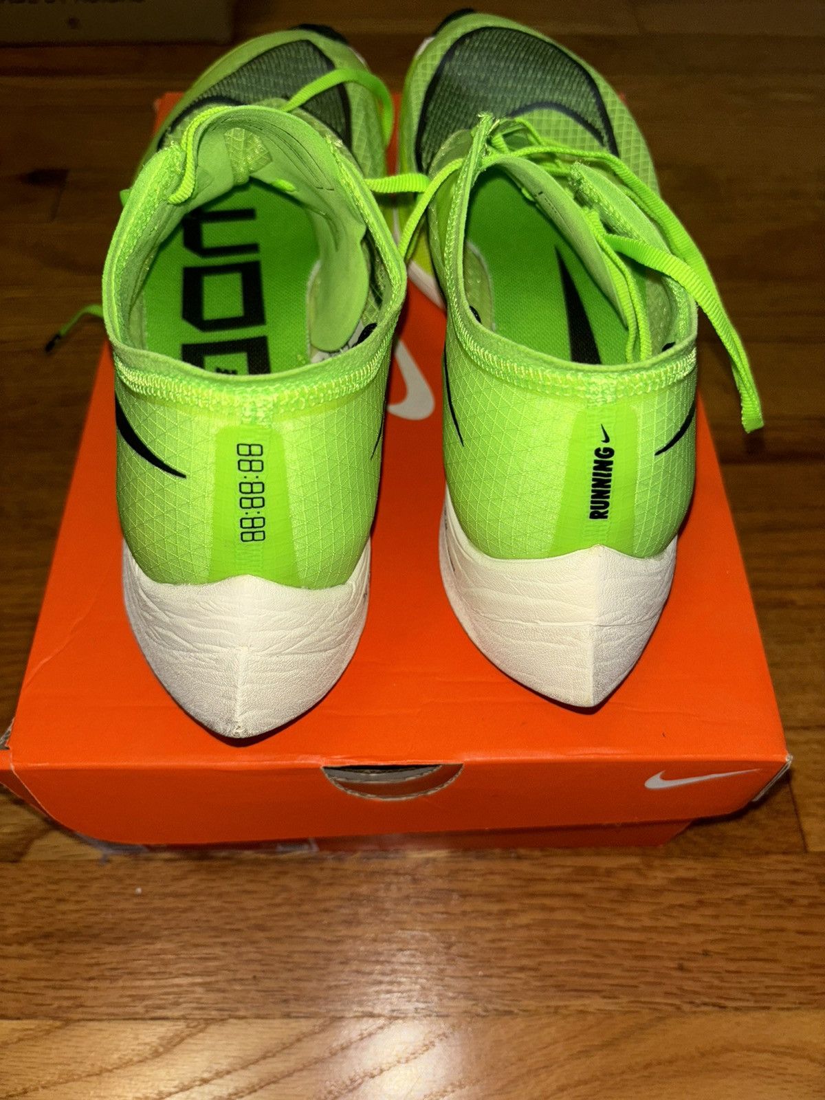 Nike Nike ZoomX Vaporfly Next% Volt Green Blast Size US 9.5 / EU 42-43 - 4 Thumbnail