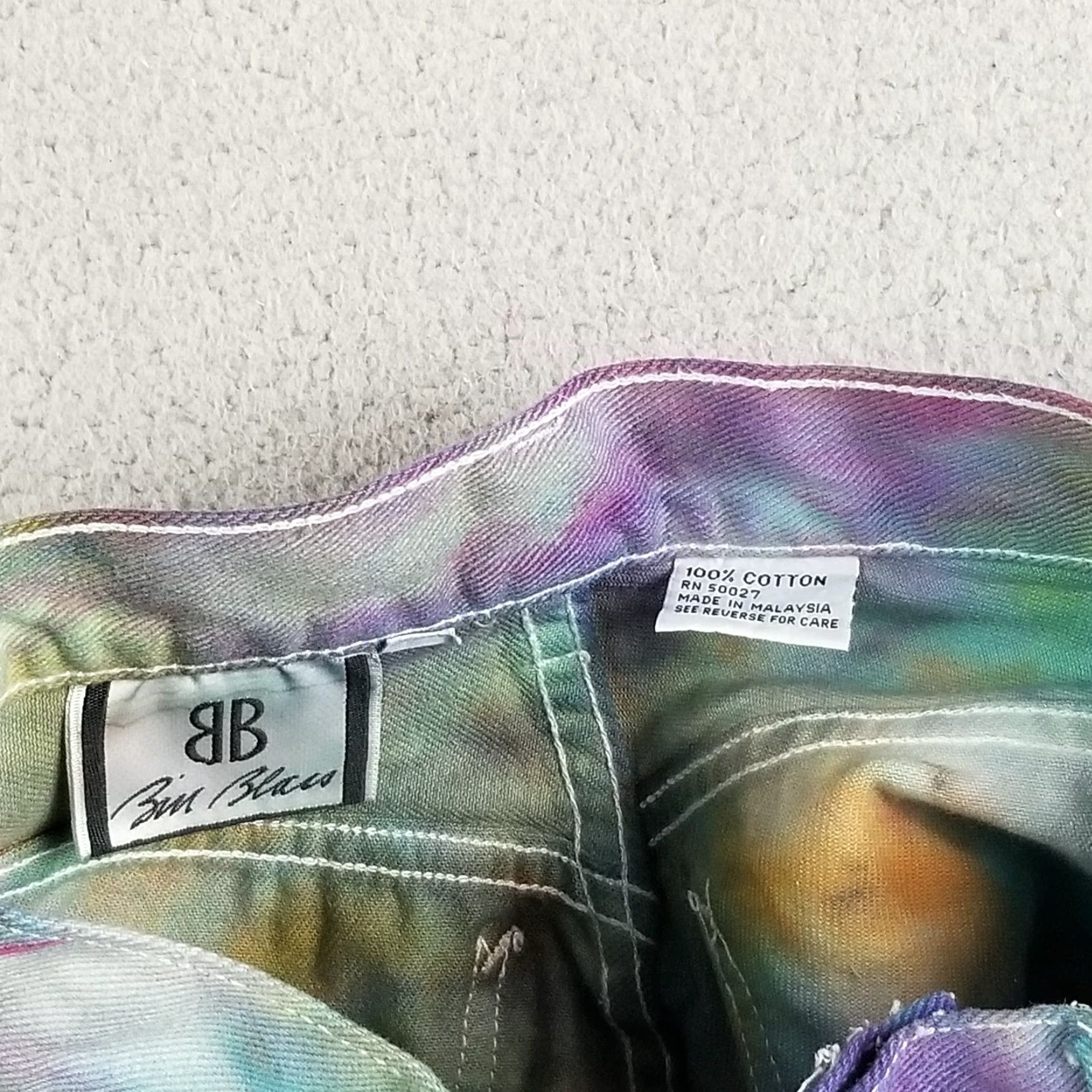 Bill Blass VINTAGE Bill Blass Tie Dye Jeans Unisex Adults High Rise Size 25X28 Festival Rave Blue Purple Pink Denim Size US 26 / EU 42 - 4 Thumbnail
