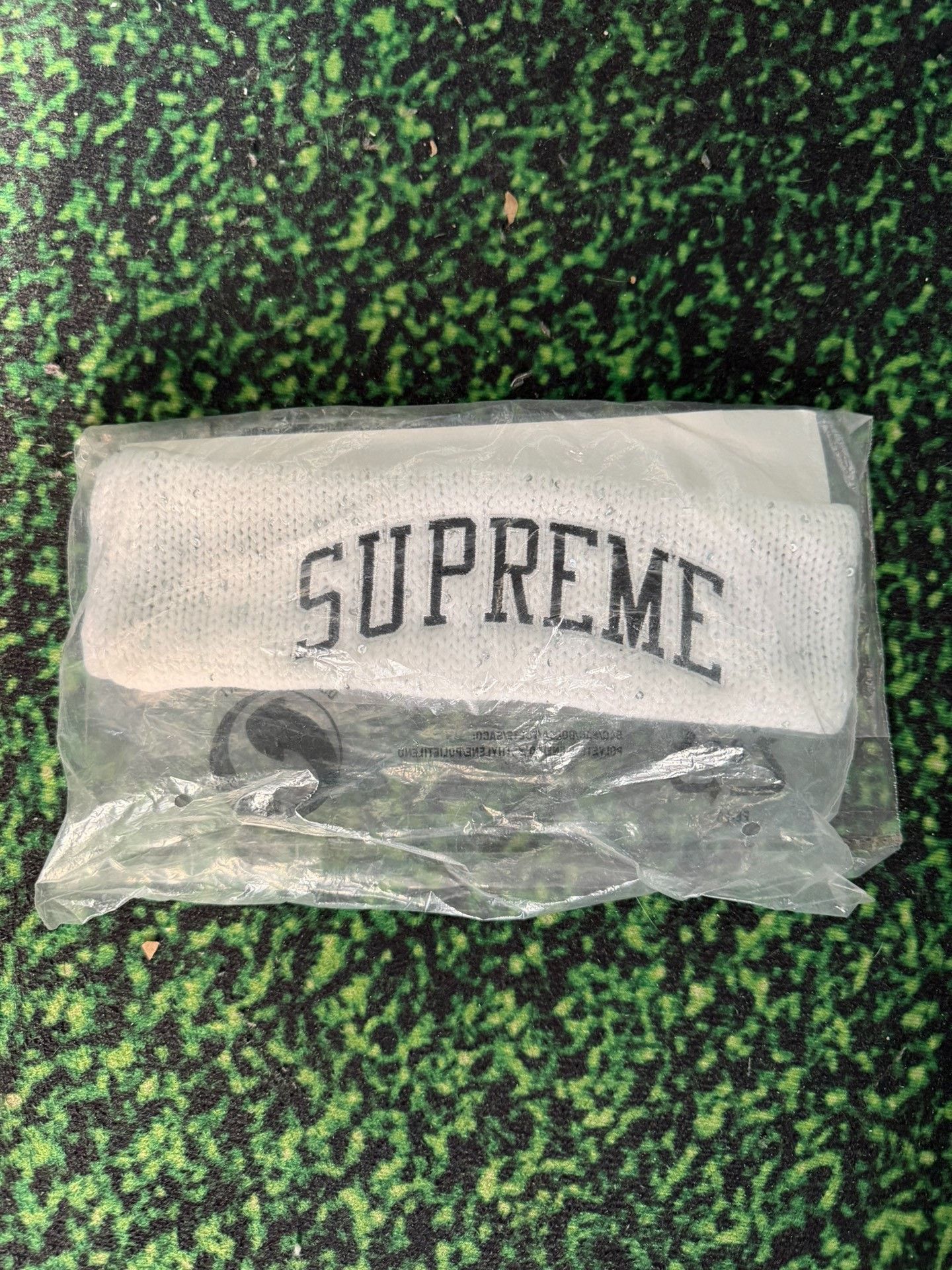 Supreme Supreme Collab Embroidered White one size Men Size ONE SIZE - 1 Thumbnail