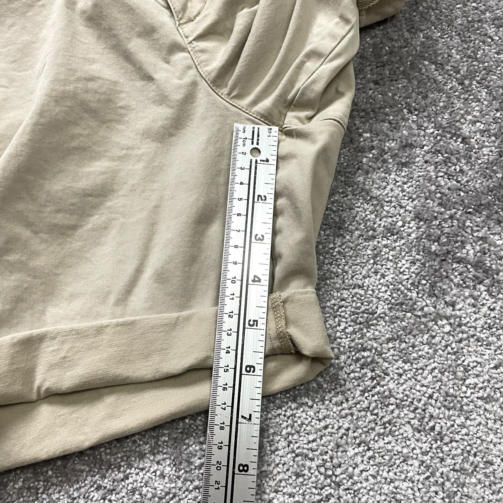 Lee Lee Bermuda Shorts Womens 18 Regular Mid Rise Beige Knit Casual Summer Safari 6 in Inseam Pocket Pockets Pre-Owned? Size 40" / US 18 - 3 Thumbnail