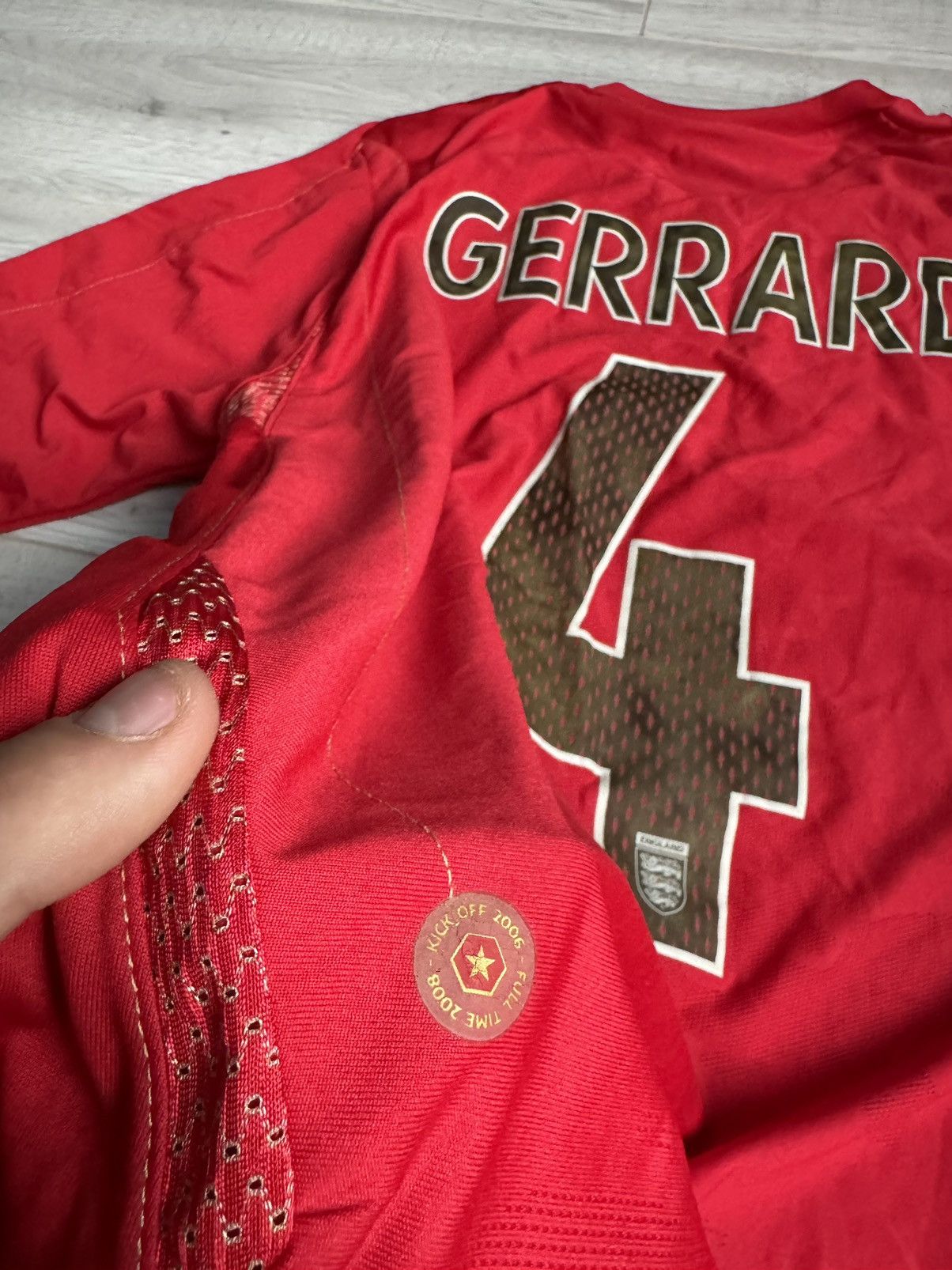 Umbro × Vintage Vintage Umbro 4 GERRARD Soccer Jersey England 2005 Size US L / EU 52-54 / 3 - 10 Thumbnail