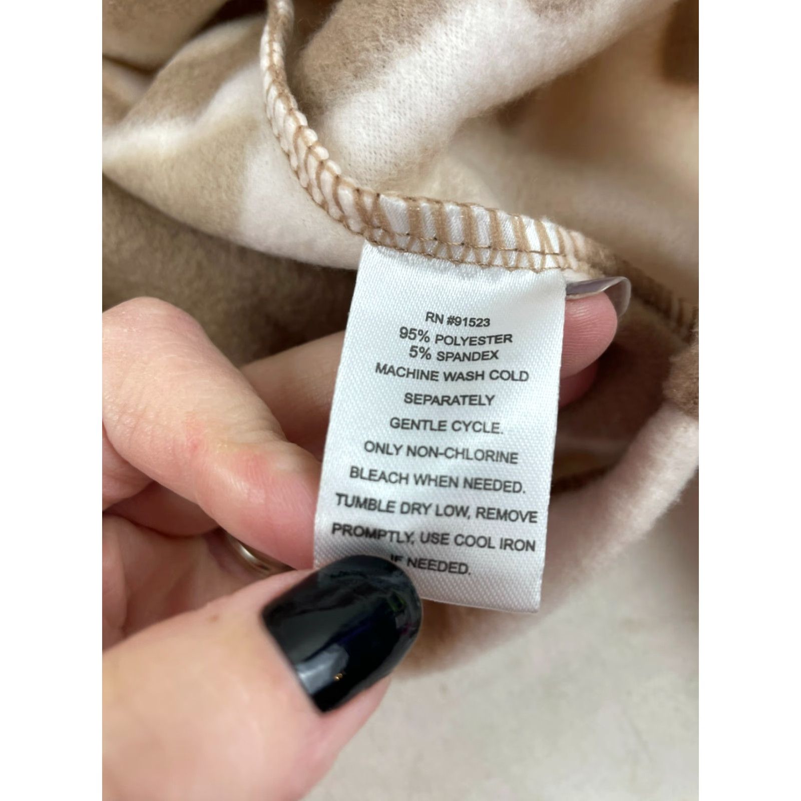Vintage Derek Heart Sweatshirt Women's Size Small Tan Fleece Camo Cowl Neck Drawstring Pullover Vintage: No Size S / US 4 / IT 40 - 6 Thumbnail
