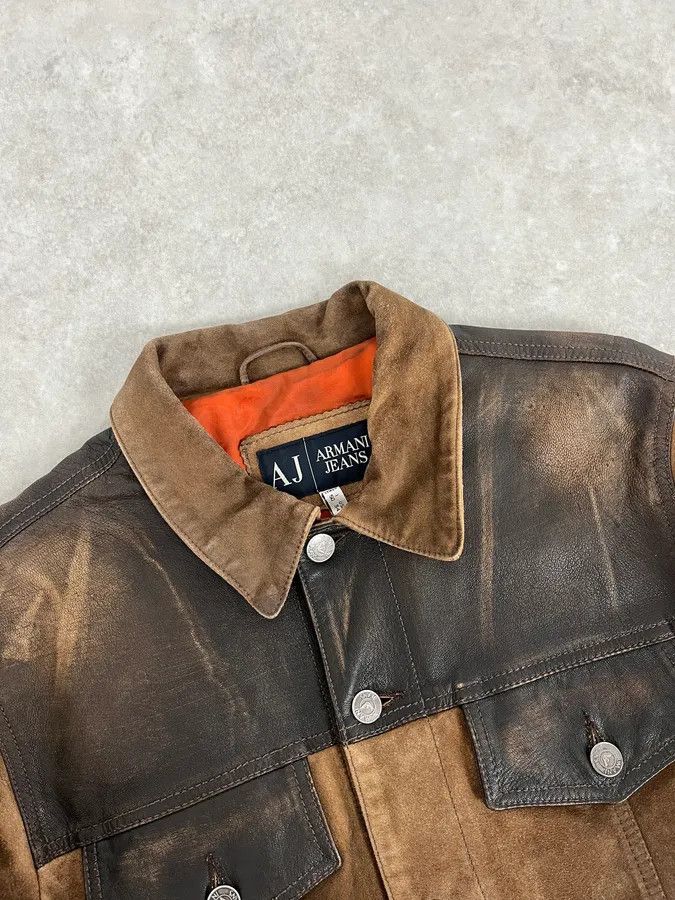 Armani 2000s Armani Brown Suede Leather Two Tone Trucker Jacket Size US M / EU 48-50 / 2 - 5 Thumbnail