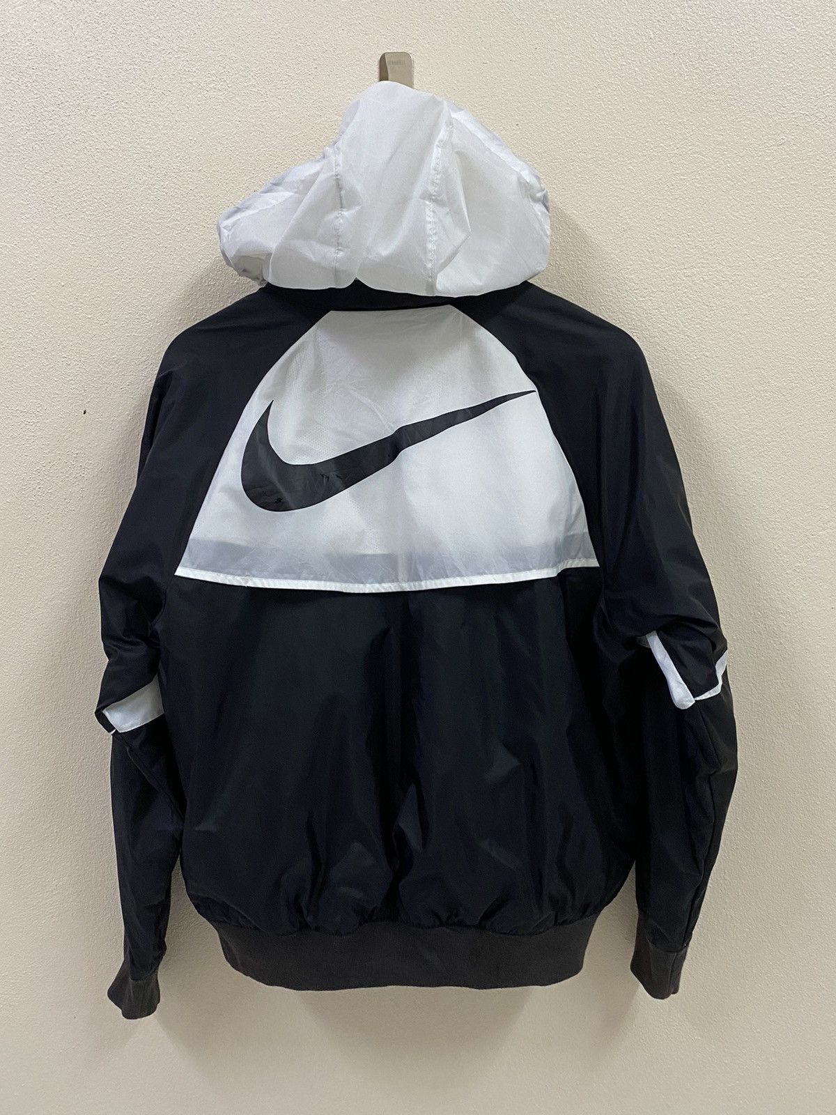 Nike Nike Big Swoosh Black White Size US M / EU 48-50 / 2 - 1 Thumbnail