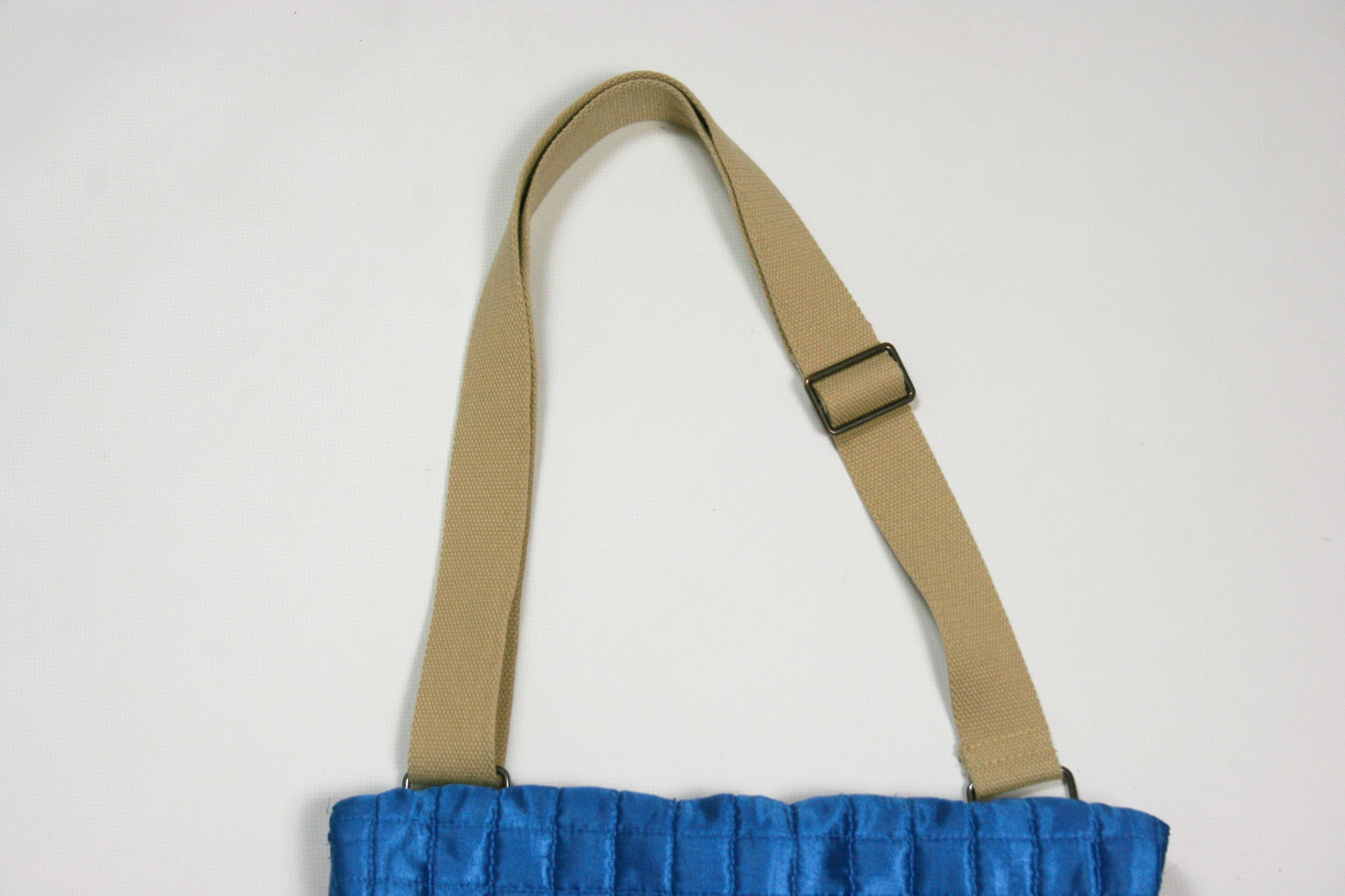 Puma 00S Logo Y2K Quilted Messenger Bag Vintage Size ONE SIZE - 9 Thumbnail
