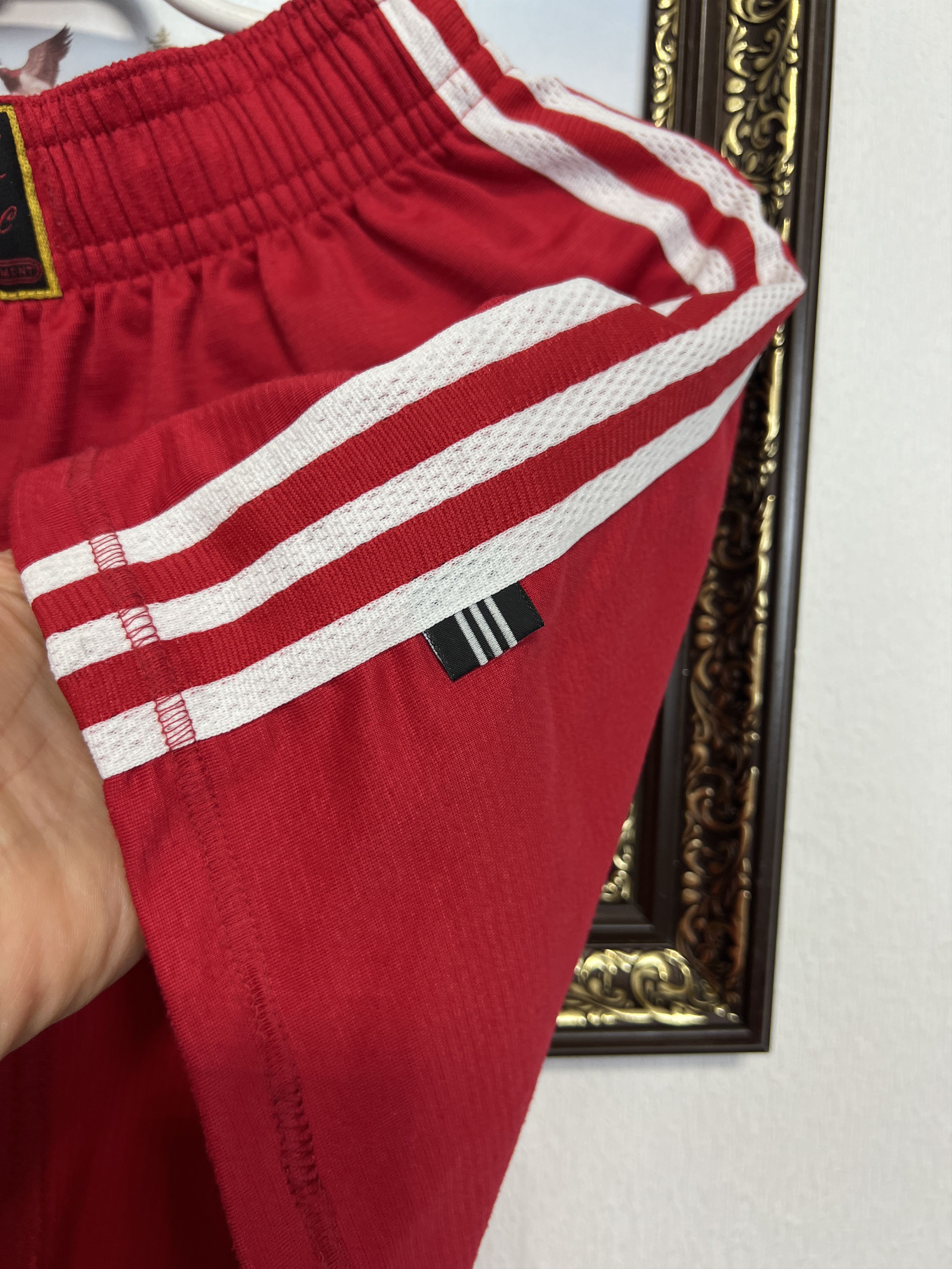 Adidas Vintage 90's Adidas Liverpool Football Shorts Soccer Rare Size US 32 / EU 48 - 6 Thumbnail