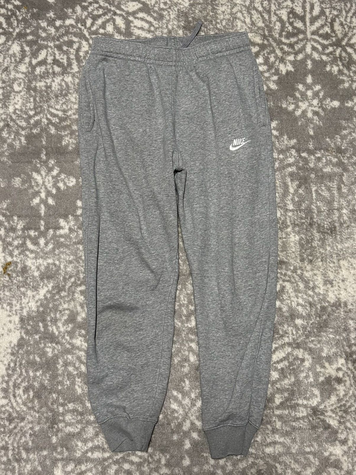 Nike Grey Nike Sweatpants Size US 32 / EU 48 - 1 Thumbnail