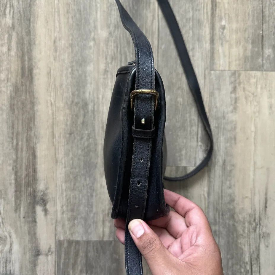 Coach Vintage Coach Sutton 9814 Black Leather Crossbody Bag Size ONE SIZE - 5 Thumbnail